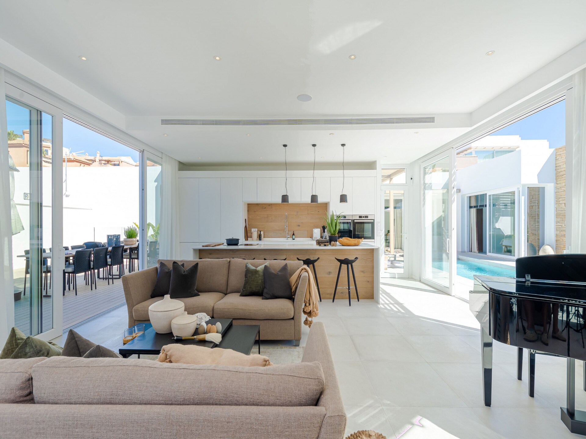 Luxe 18-persoons villa met verwarmd zwembad aan de golfbaan in Mijas Costa - foto 16