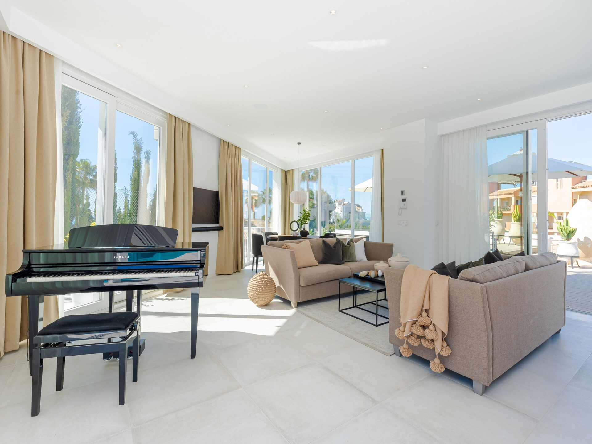Luxe 18-persoons villa met verwarmd zwembad aan de golfbaan in Mijas Costa - foto 19