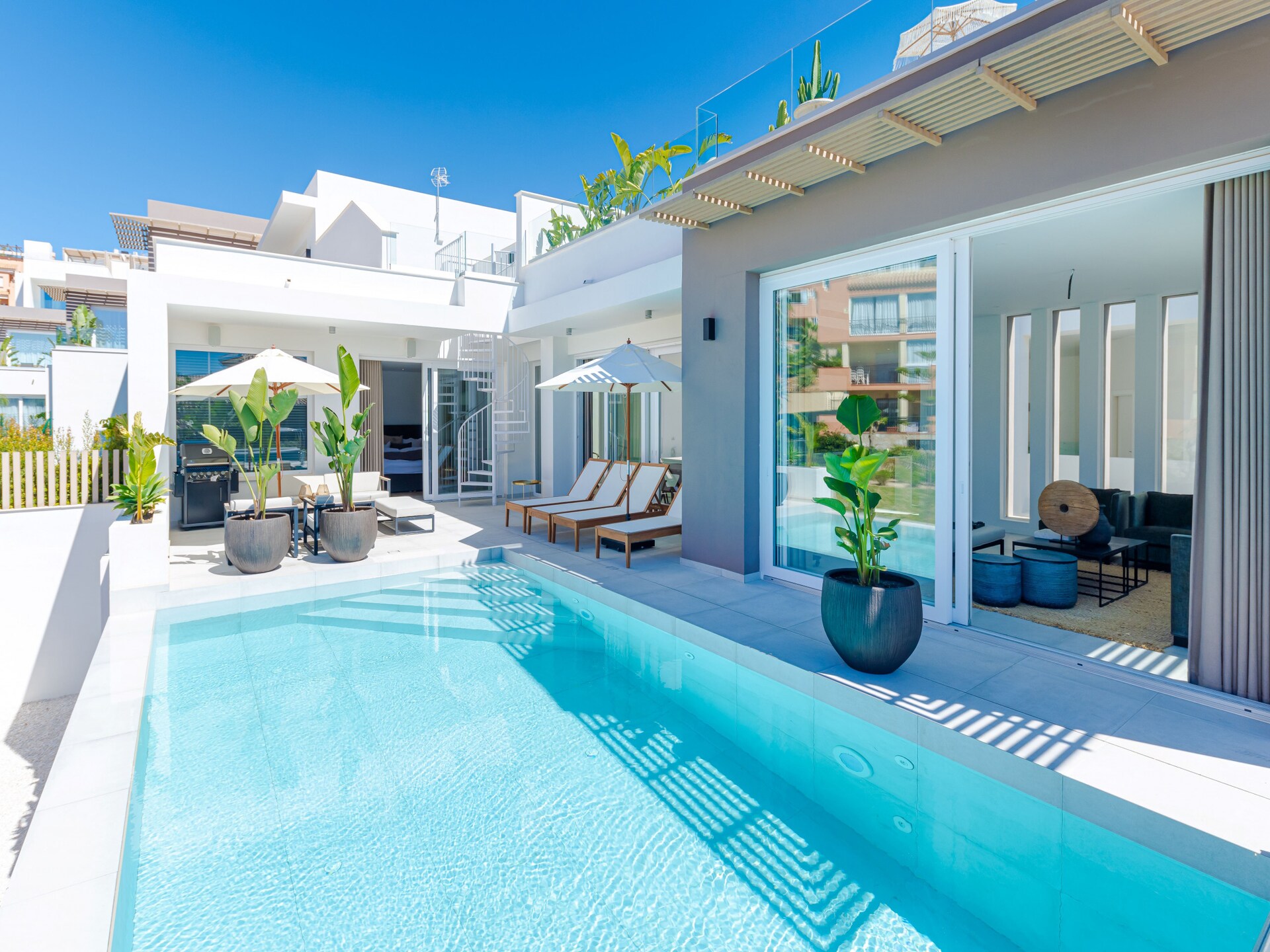 Luxe 18-persoons villa met verwarmd zwembad aan de golfbaan in Mijas Costa - foto 12