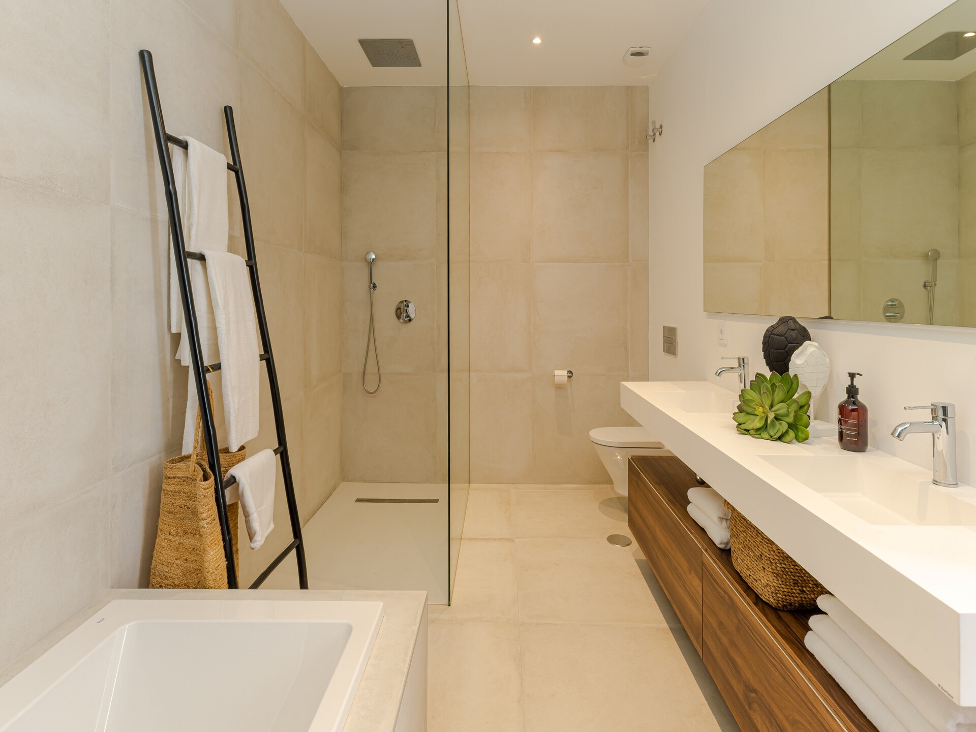 Luxe 18-persoons villa met verwarmd zwembad aan de golfbaan in Mijas Costa - foto 45
