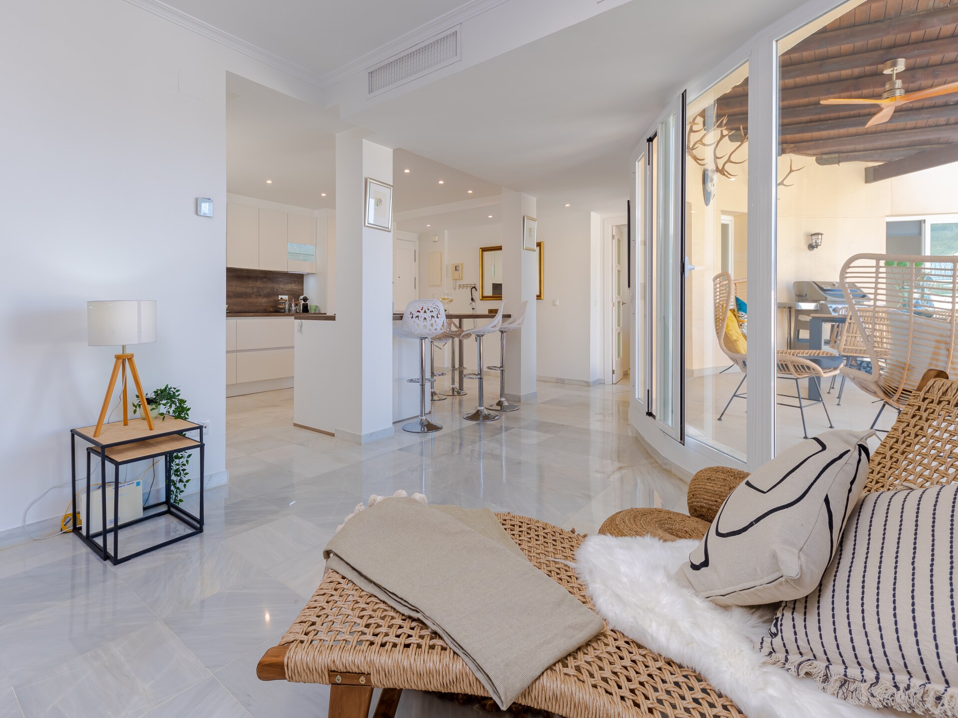 Stijlvol Penthouse in Centrum Marbella met Privé-Jacuzzi & Dakterras - foto 13