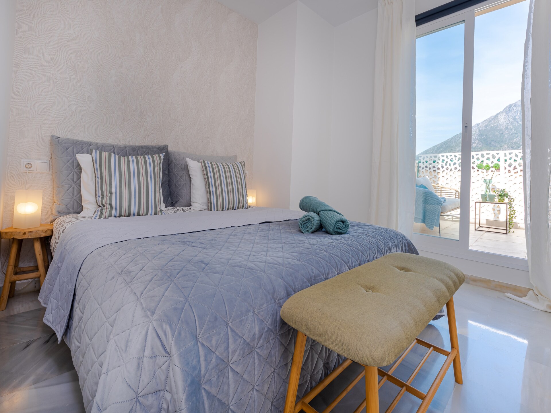 Stijlvol Penthouse in Centrum Marbella met Privé-Jacuzzi & Dakterras - foto 16