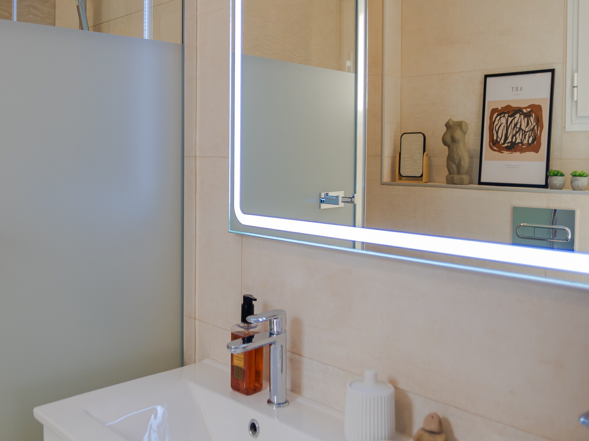 Stijlvol Penthouse in Centrum Marbella met Privé-Jacuzzi & Dakterras - foto 24