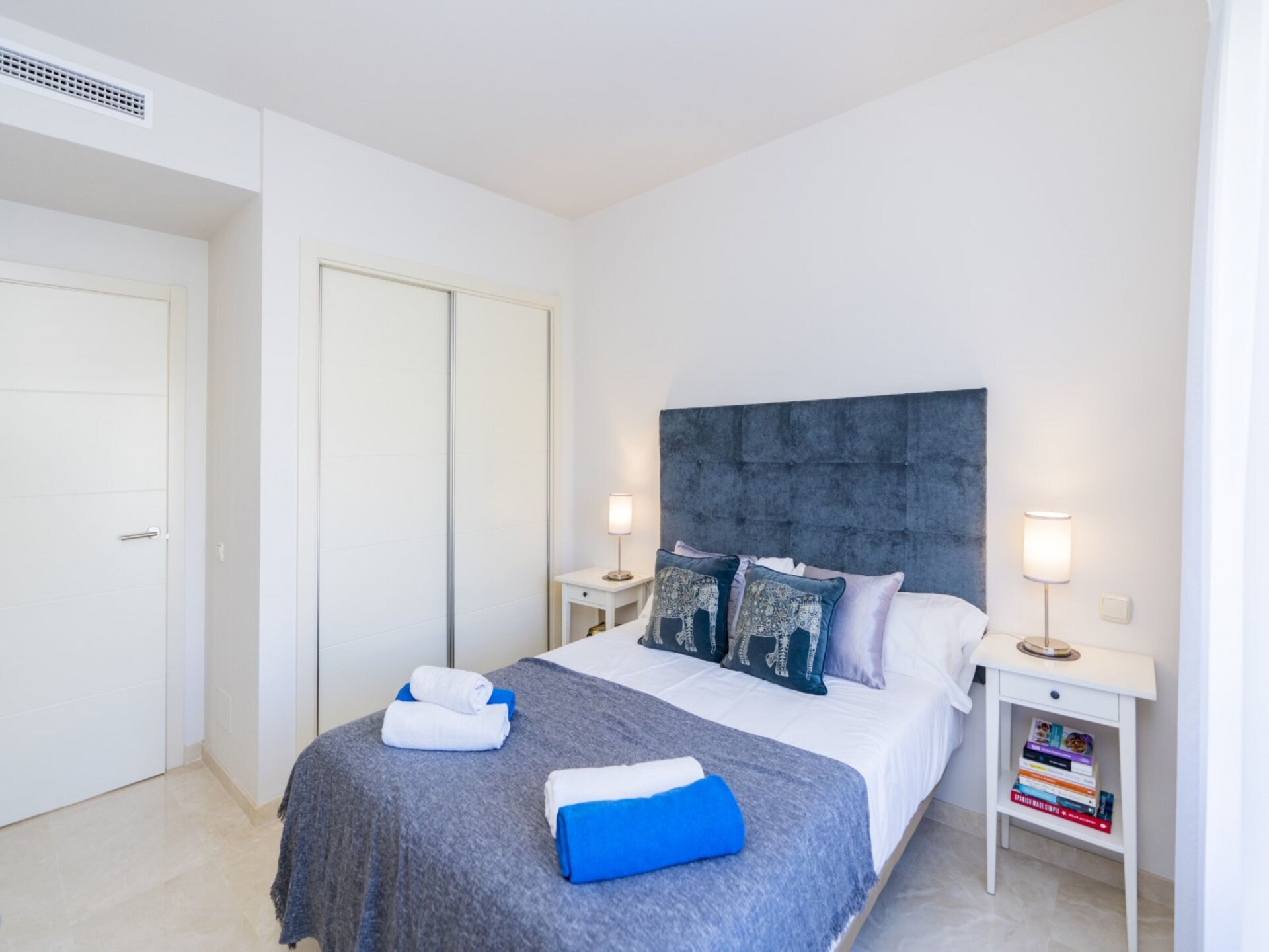 4-persoons modern appartement aan het strand in Casares - foto 14