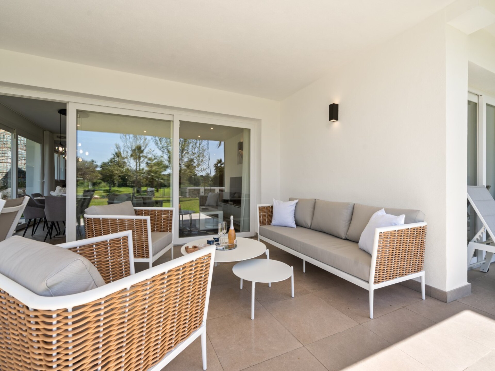 Luxe appartement aan de golfbaan met privétuin op 10 meter van het strand - foto 18