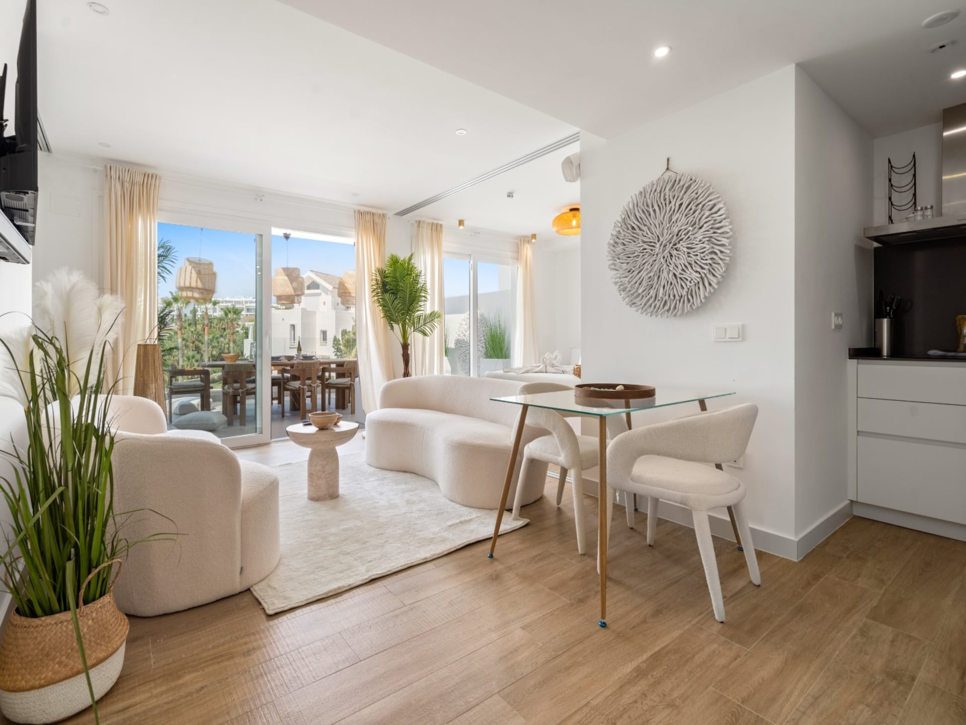 Aan het strand: Modern appartement in Alcazaba Lagoon, Casares - foto 10
