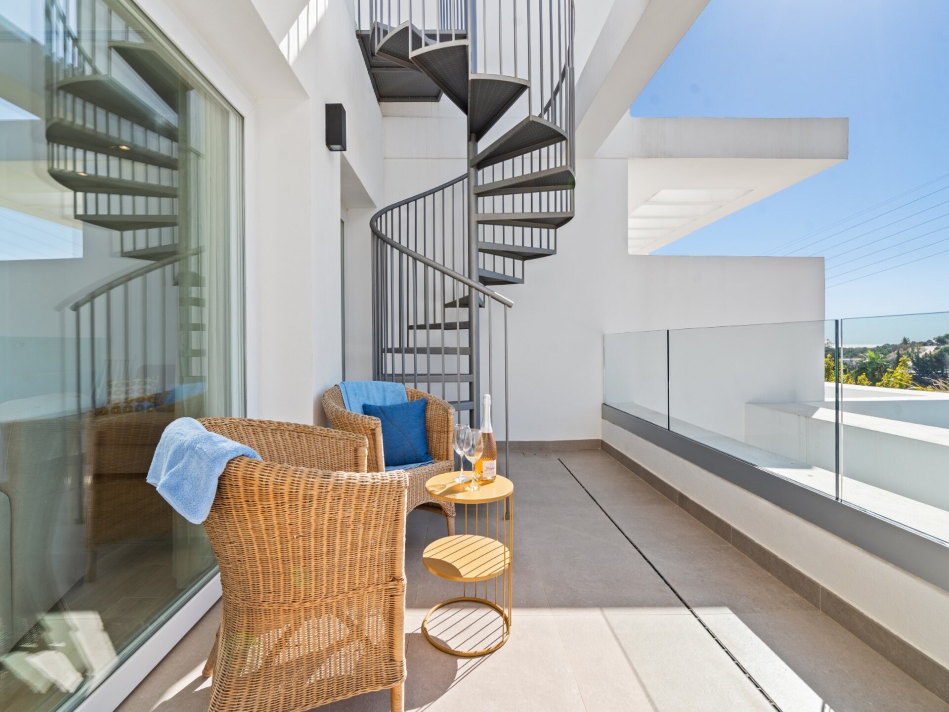 Chic Penthouse met Solarium aan de Lagune van Casares - foto 17