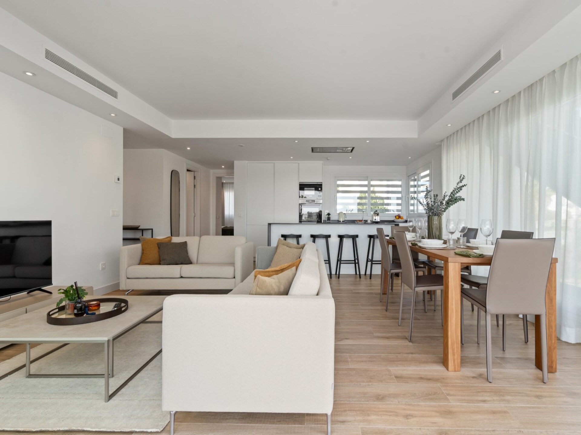 Aan het strand: Ruim appartement in Casares met solarium - foto 9