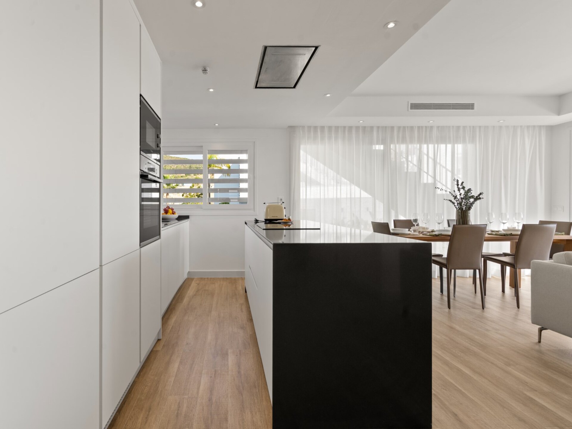 Aan het strand: Ruim appartement in Casares met solarium - foto 3