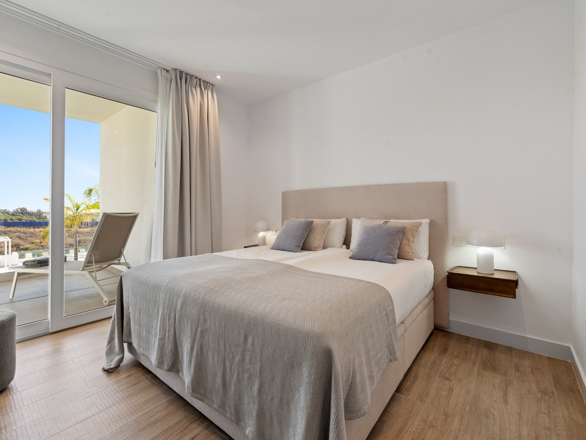 Aan het strand: Ruim appartement in Casares met solarium - foto 13