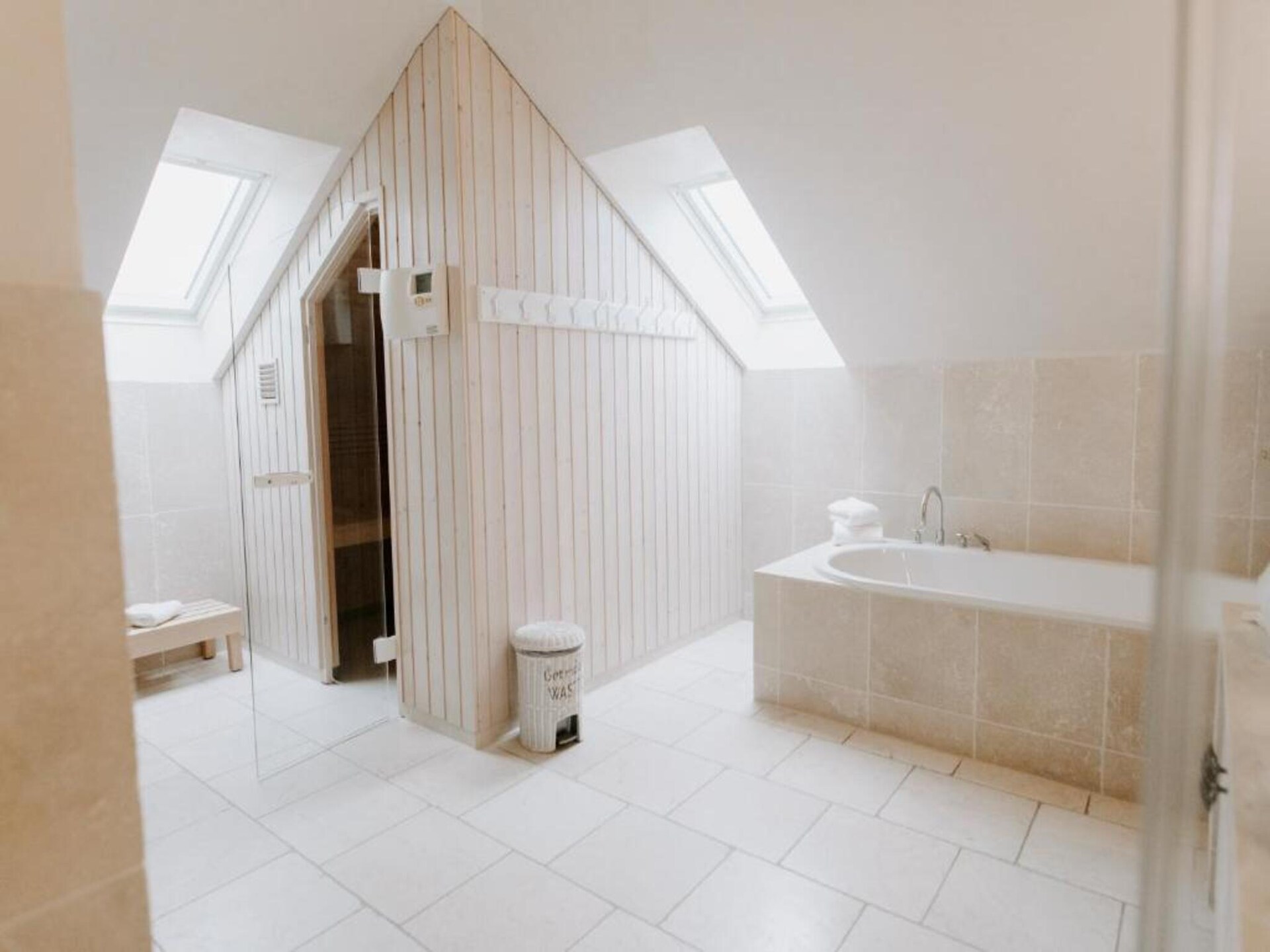 Panoramische Penthouse Suite aan de Oostzee met sauna en balkon in Heikendorf - foto 20