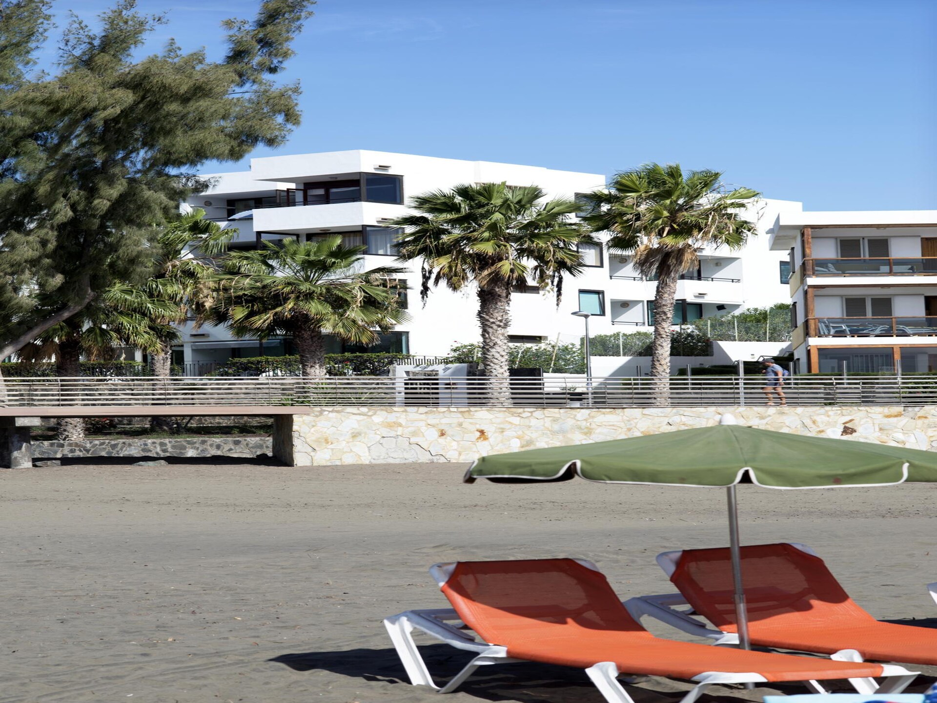 Zorgeloos genieten in een gelijkvloerse bungalow met zwembad in Maspalomas - foto 16
