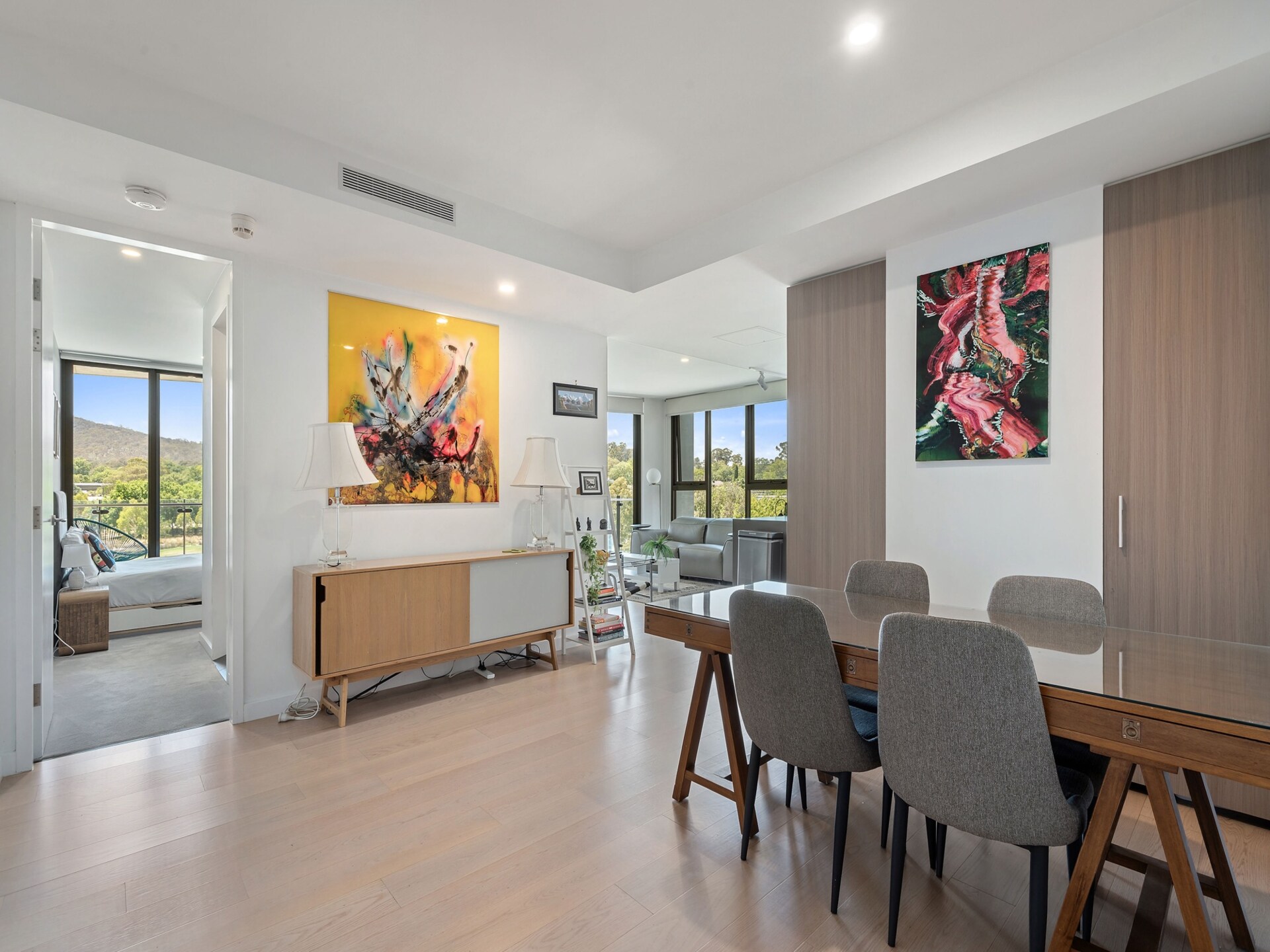 Stijlvol appartement met 2 slaapkamers, balkon en uitzicht op Mount Ainslie - foto 5