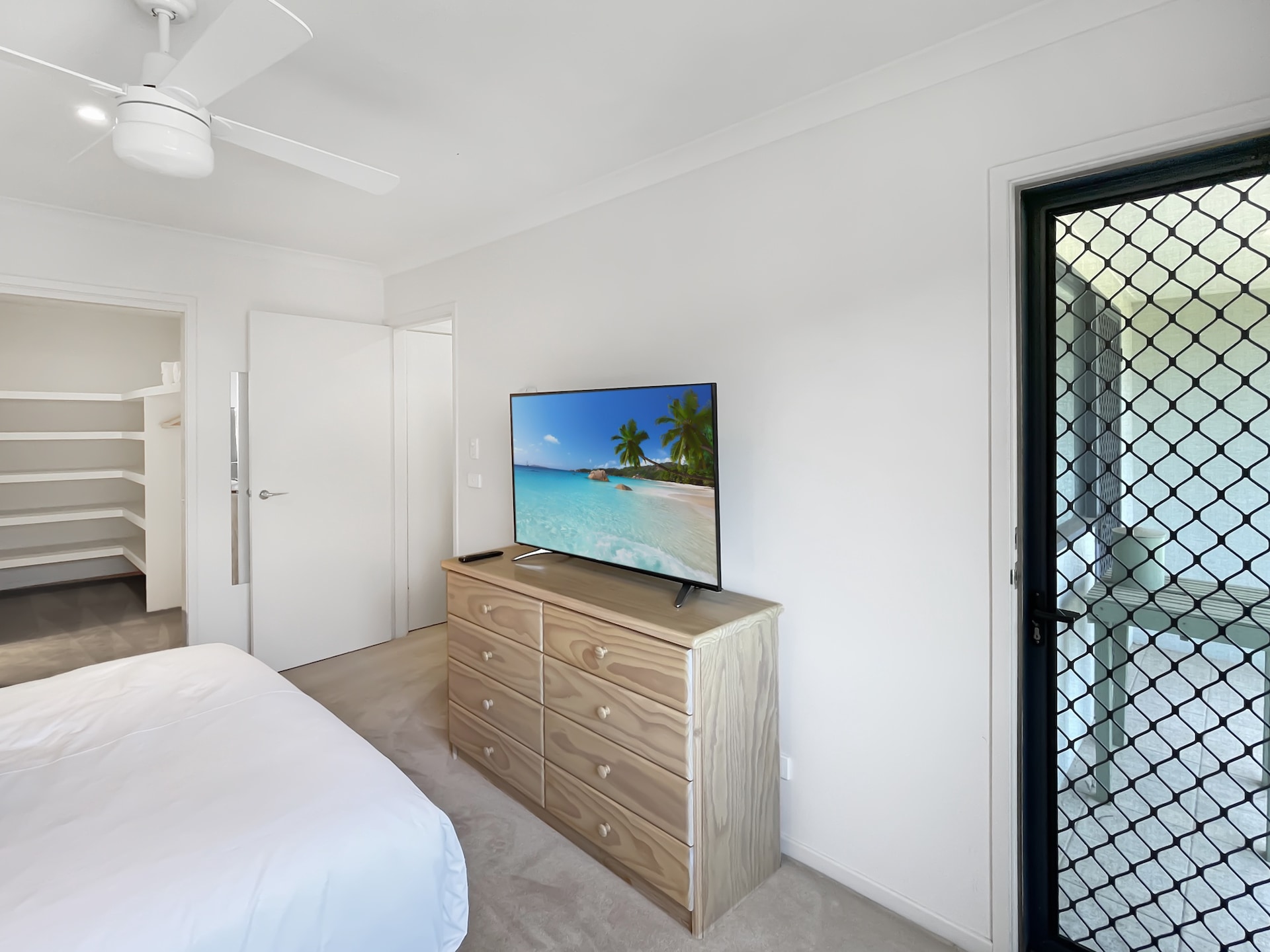 Licht appartement met 3 slaapkamers vlakbij het strand in Batehaven - foto 12