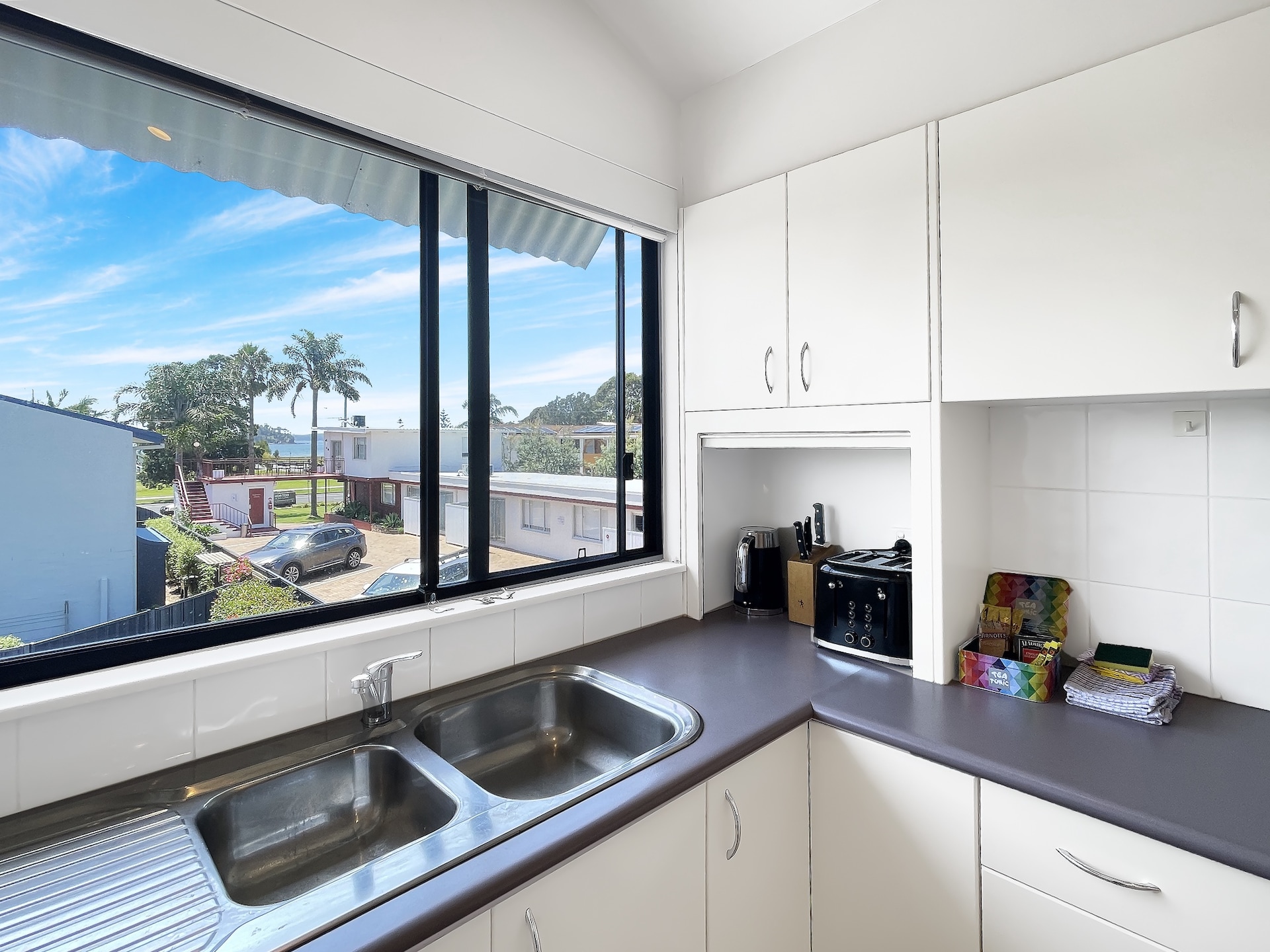 Licht appartement met 3 slaapkamers vlakbij het strand in Batehaven - foto 19