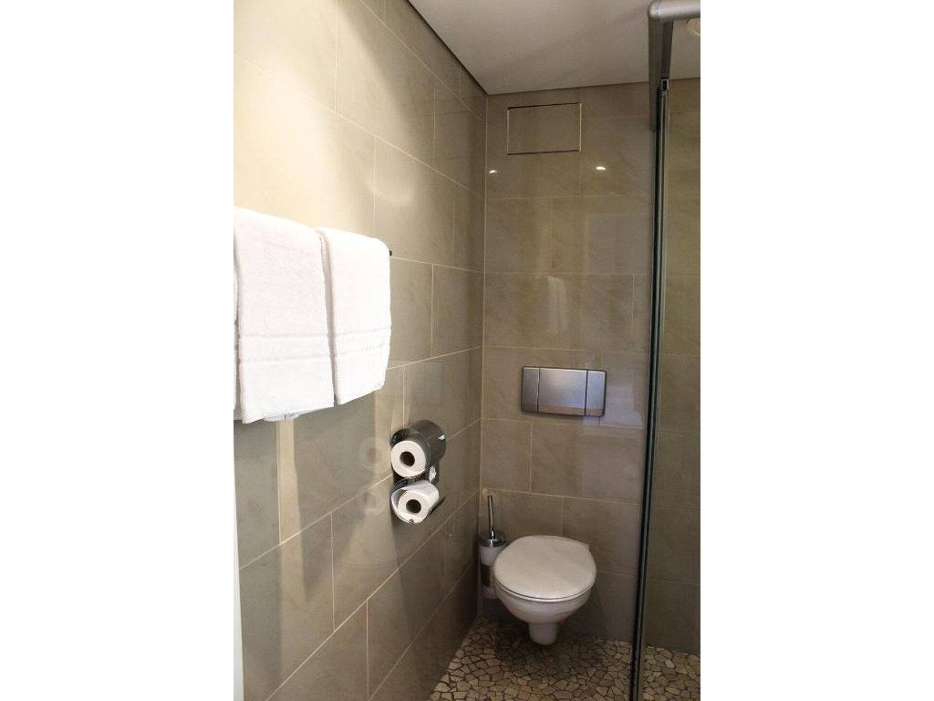 Knusse Budget Kamer in Bosrijk Bendorf, vlakbij Koblenz - foto 10