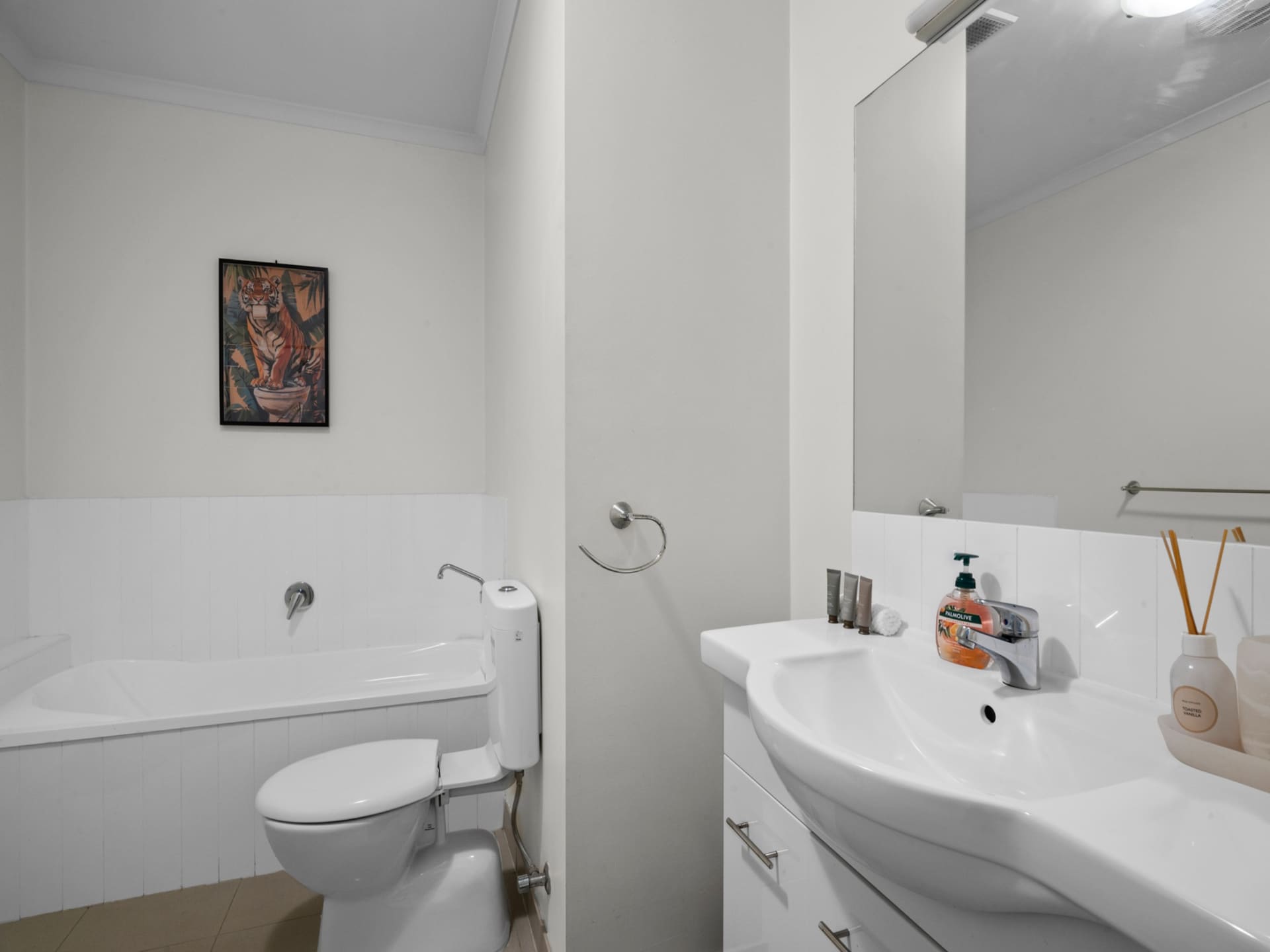 Ruim appartement in Coburg voor 6 personen met zwembad - foto 10
