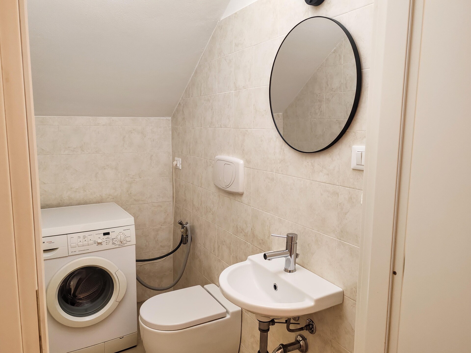 Op 700 m van het strand: Ruim appartement Mura San Gallo in Fano - foto 22