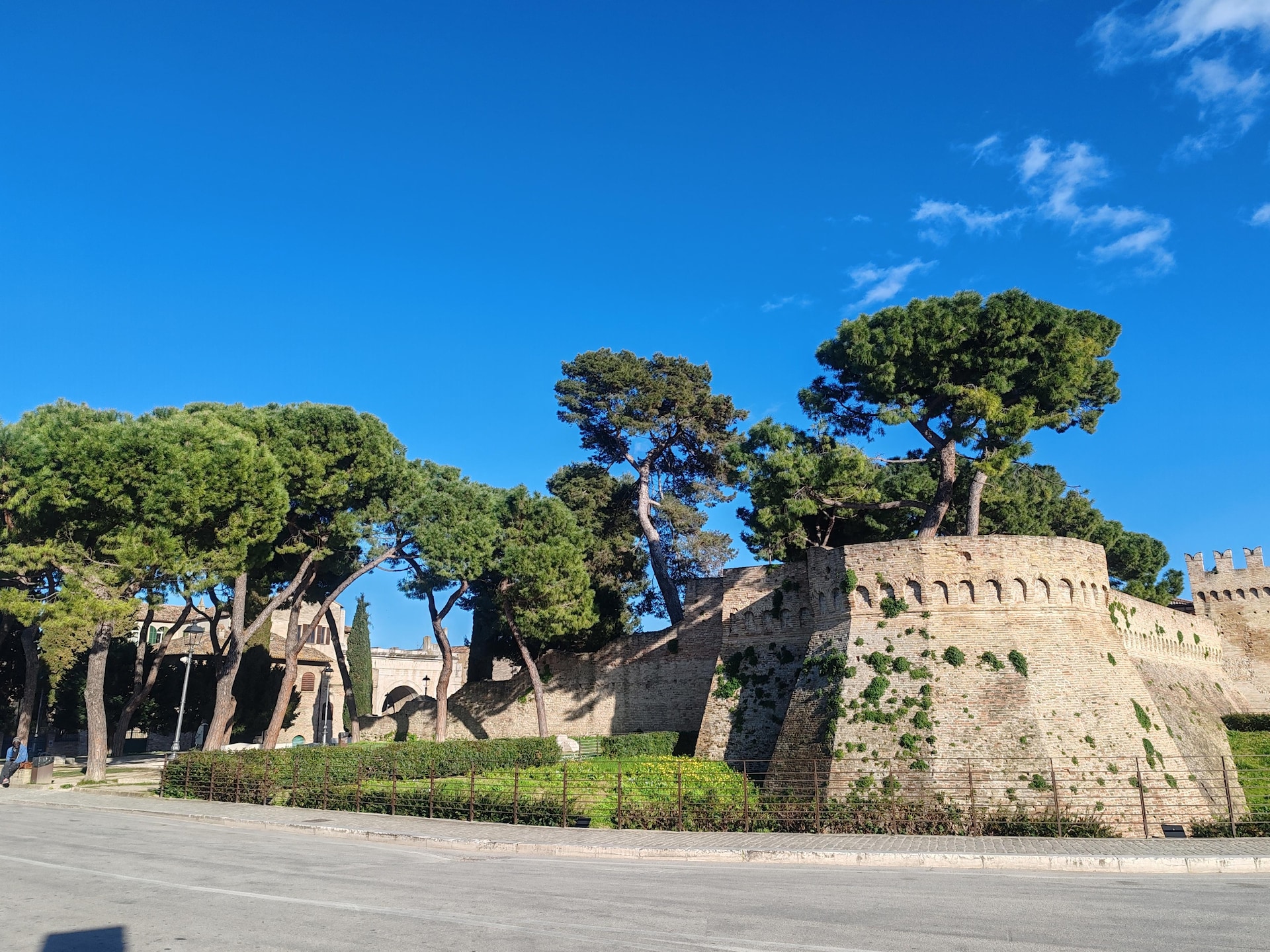 Op 700 m van het strand: Ruim appartement Mura San Gallo in Fano - foto 31