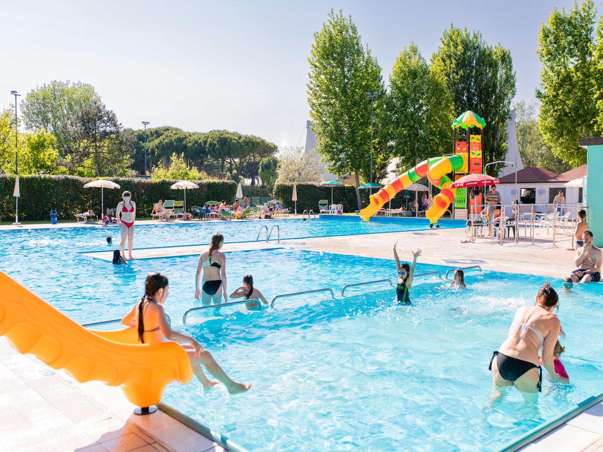 Op 600 m van zee: Moderne stacaravan voor 4 personen in Cesenatico - foto 4