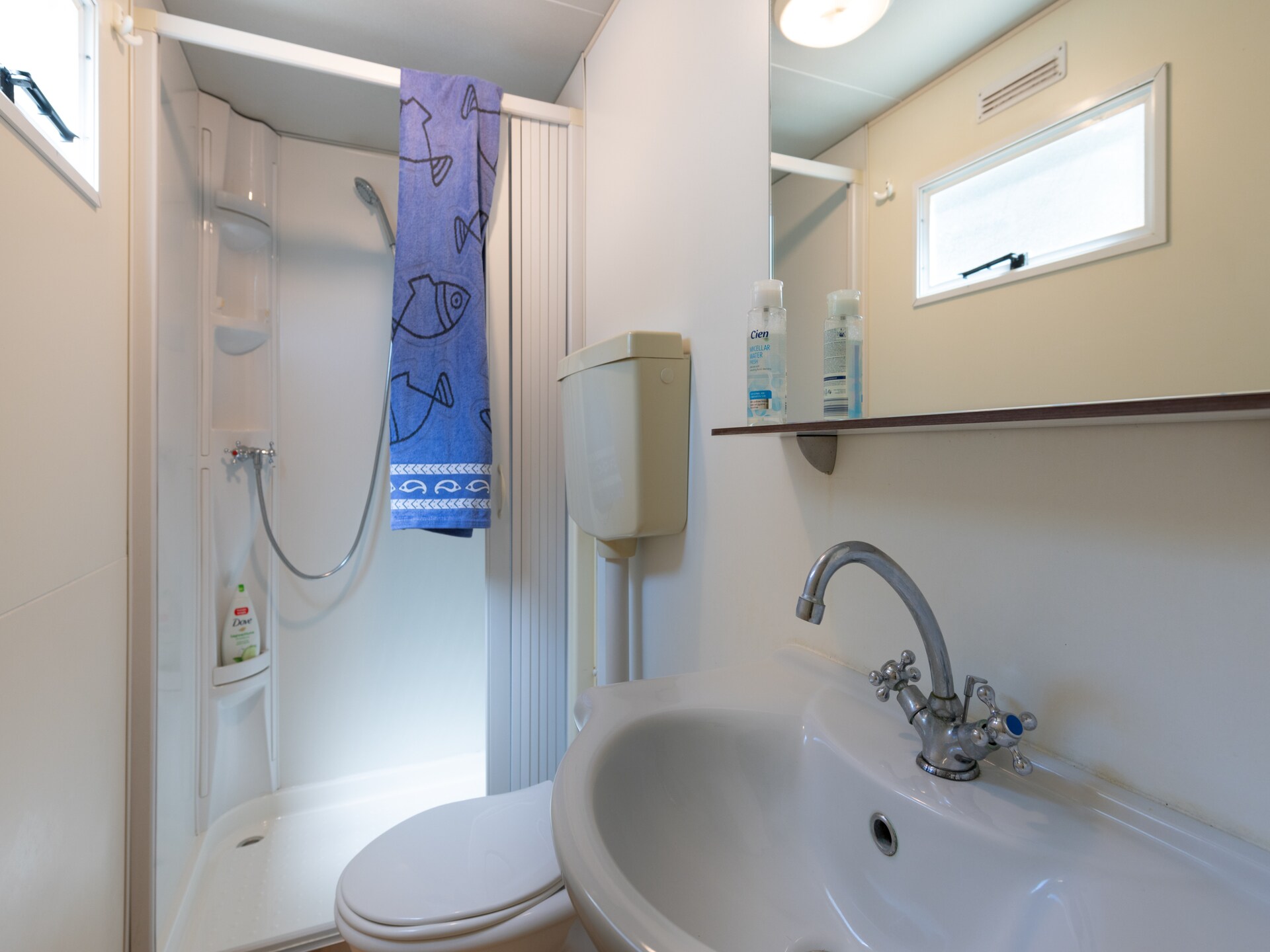 Op 600 m van zee: Comfortabele stacaravan in Cesenatico · 4 pers. - foto 11