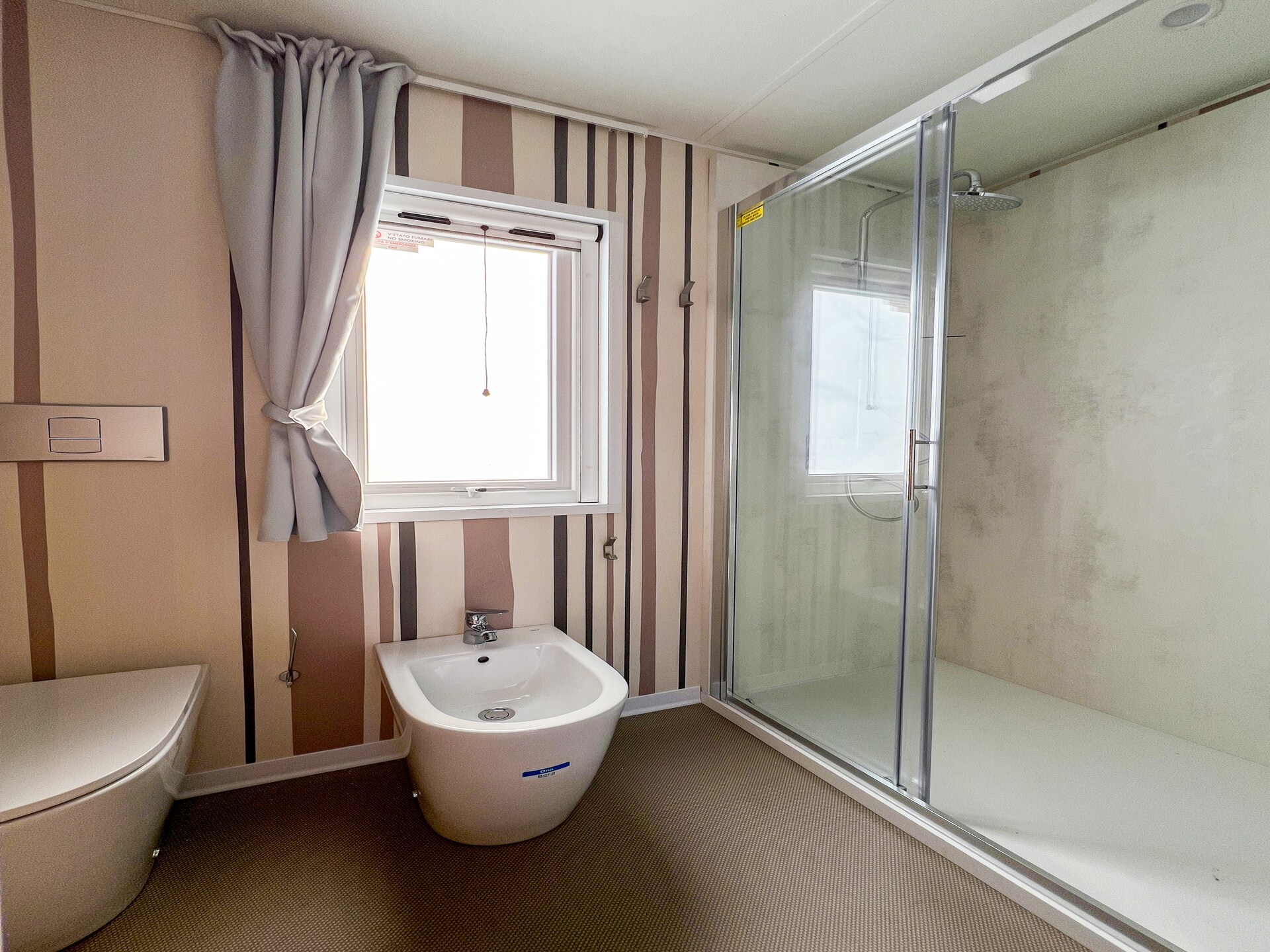 Romantische stacaravan Astra Pineta voor 2 personen, 600m van zee - foto 7