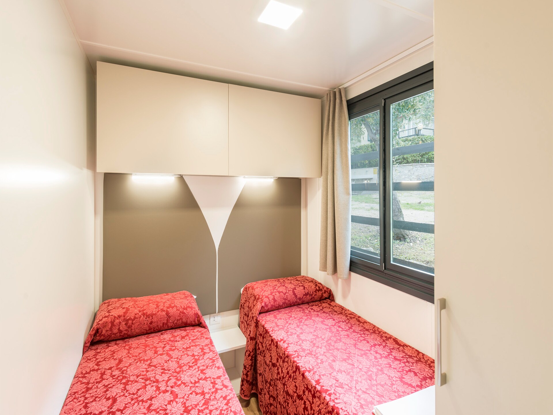 Moderne stacaravan voor 5 personen bij het Gardameer in Toscolano-Maderno - foto 6