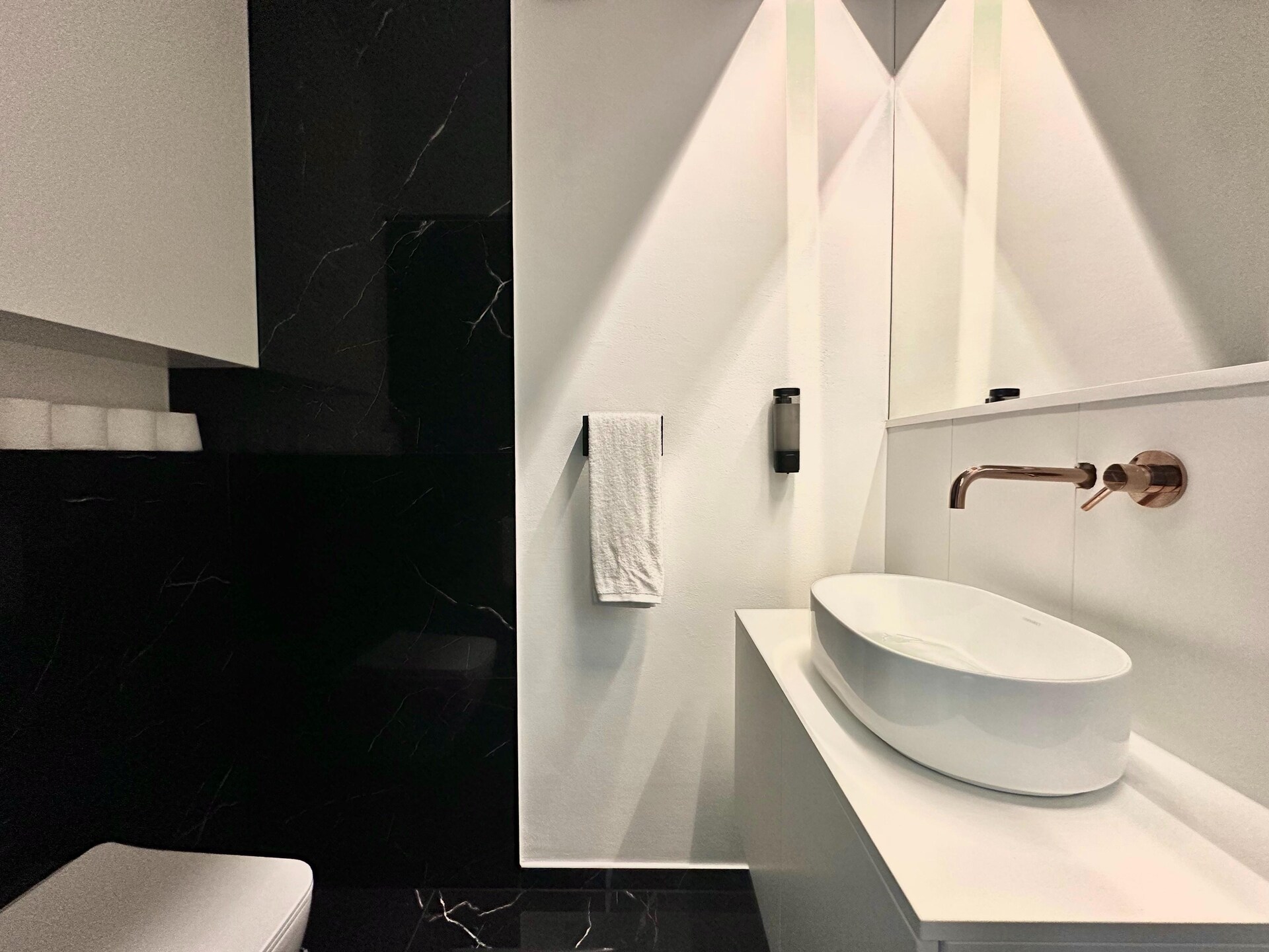 Luxe villa met jacuzzi en panoramisch uitzicht op het Beskid Wyspowy-gebergte - foto 16