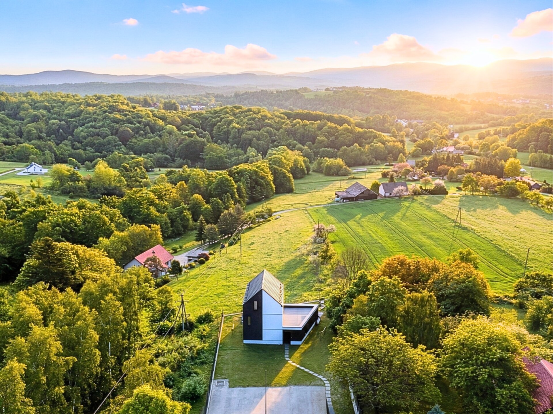 Luxe villa met jacuzzi en panoramisch uitzicht op het Beskid Wyspowy-gebergte - foto 2