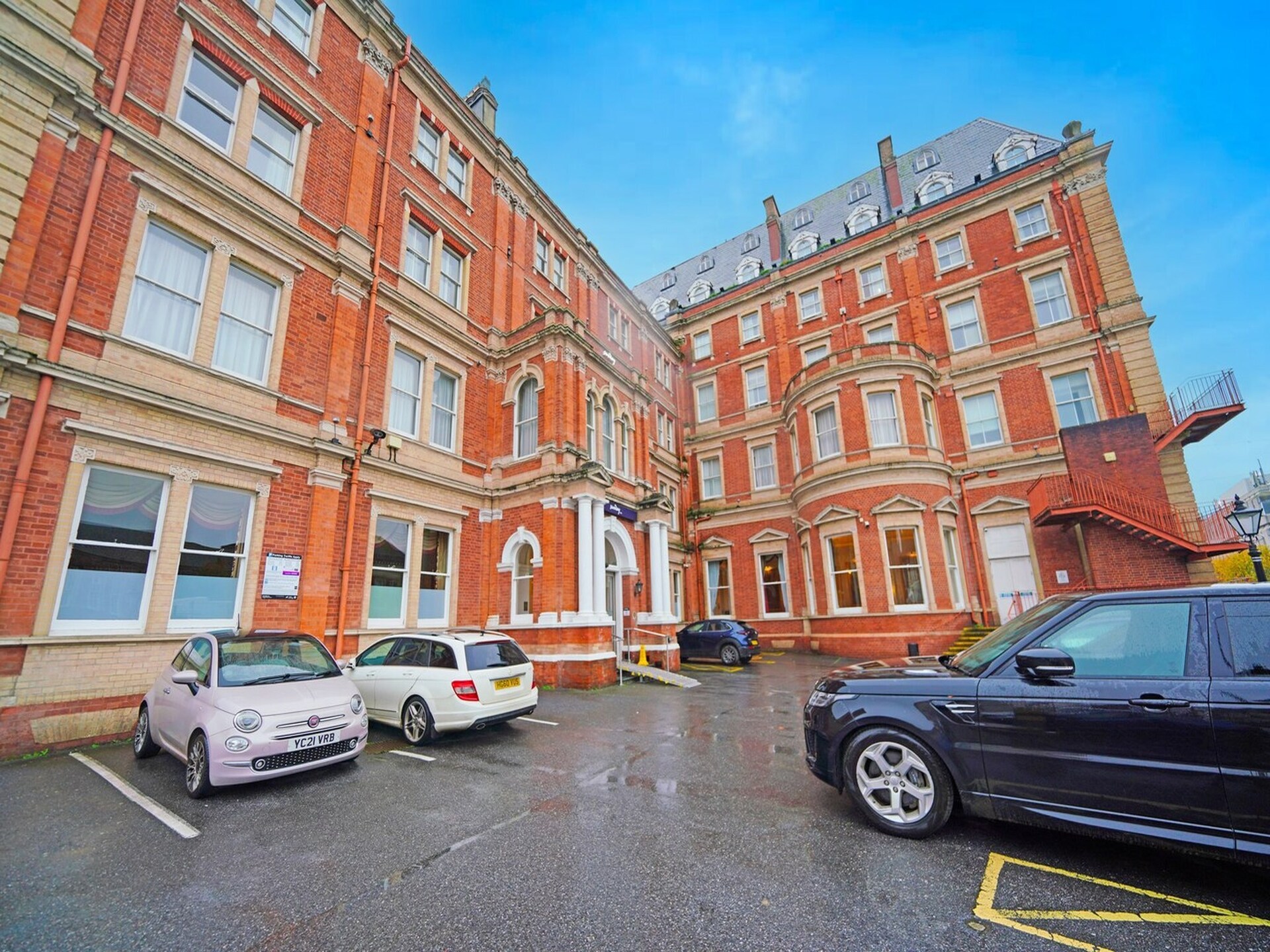 Compacte eenpersoonskamer in historisch hotel, hartje Exeter - foto 6