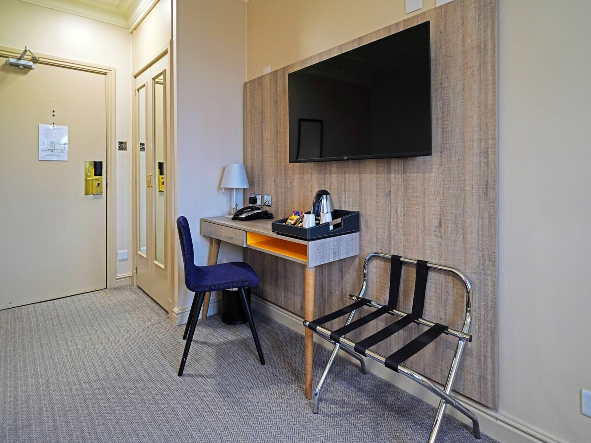 Compacte eenpersoonskamer in historisch hotel, hartje Exeter - foto 25