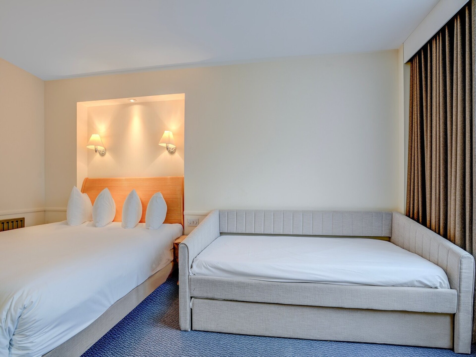 Comfortabele familiekamer voor 3 aan de Theems bij Staines - foto 17