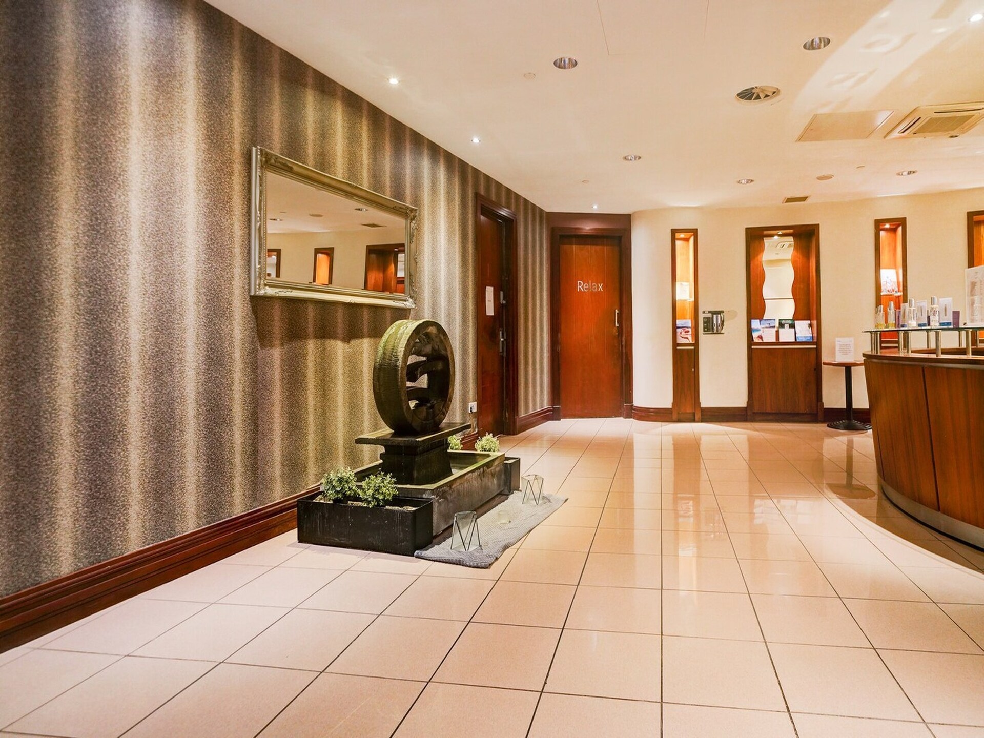 Knusse Classic Triple Room in hartje Cardiff – ideaal voor drie gasten - foto 31