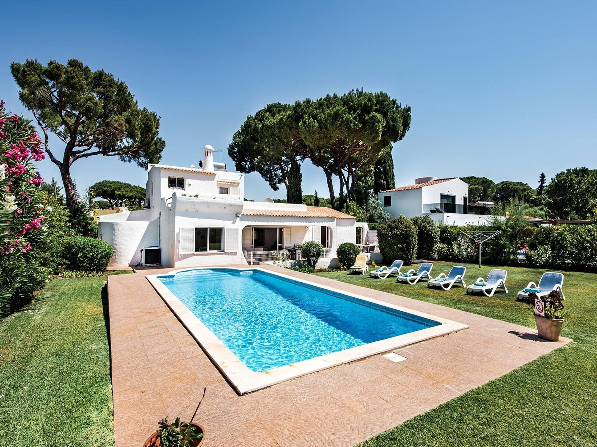 Villa Elena: op 800m van de golfbaan in het hart van Vilamoura - foto 13