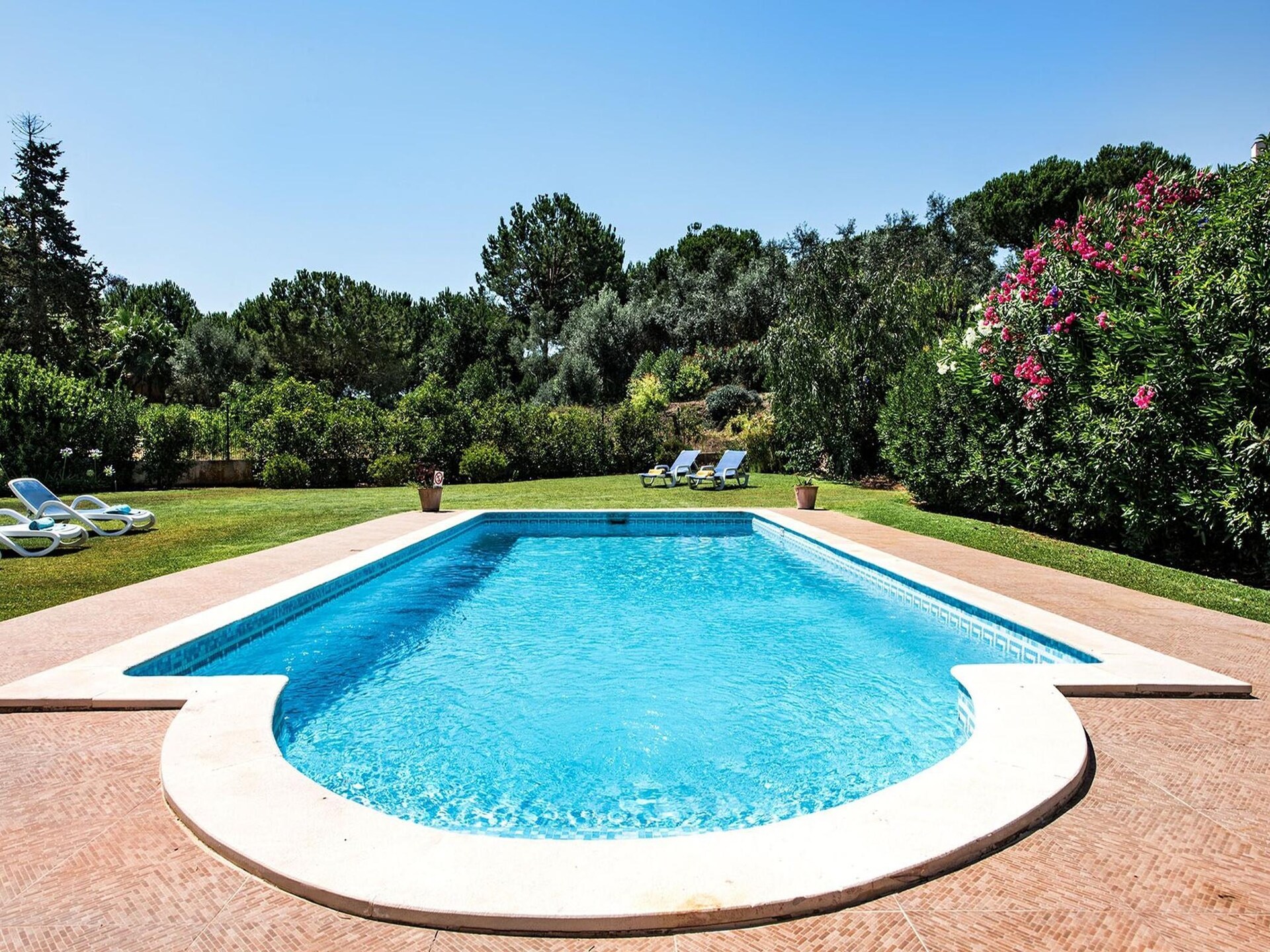 Villa Elena: op 800m van de golfbaan in het hart van Vilamoura - foto 2