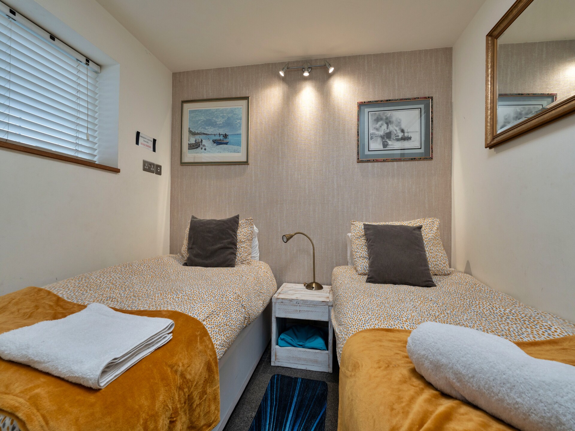The Houseboat, Liverpool Marina - foto 24