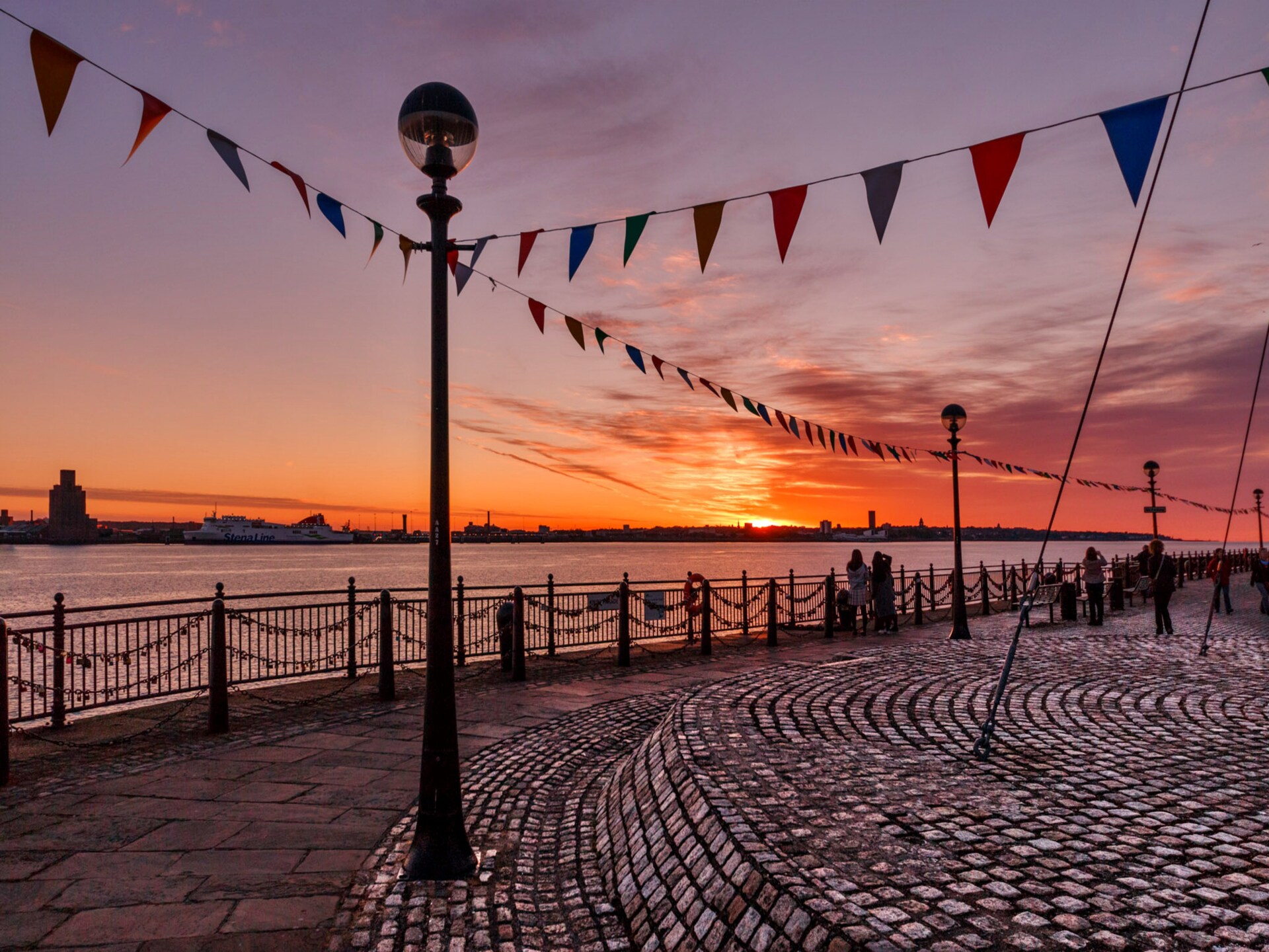 The Houseboat, Liverpool Marina - foto 35