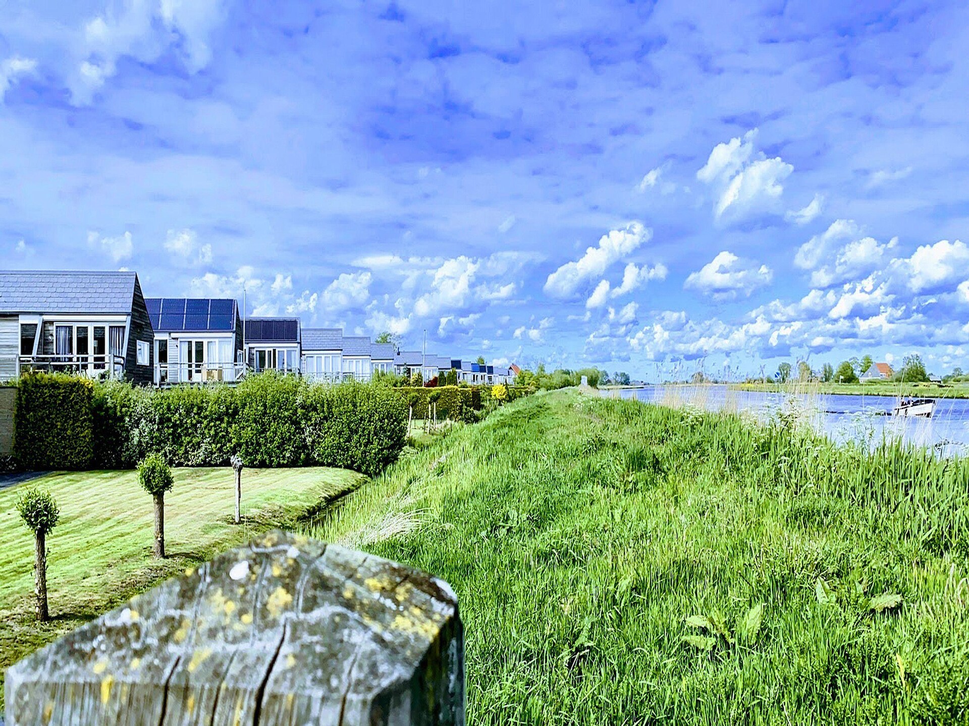 Twee luxe vakantiehuizen in Grou voor 12 personen, aan het Pikmeer - foto 22