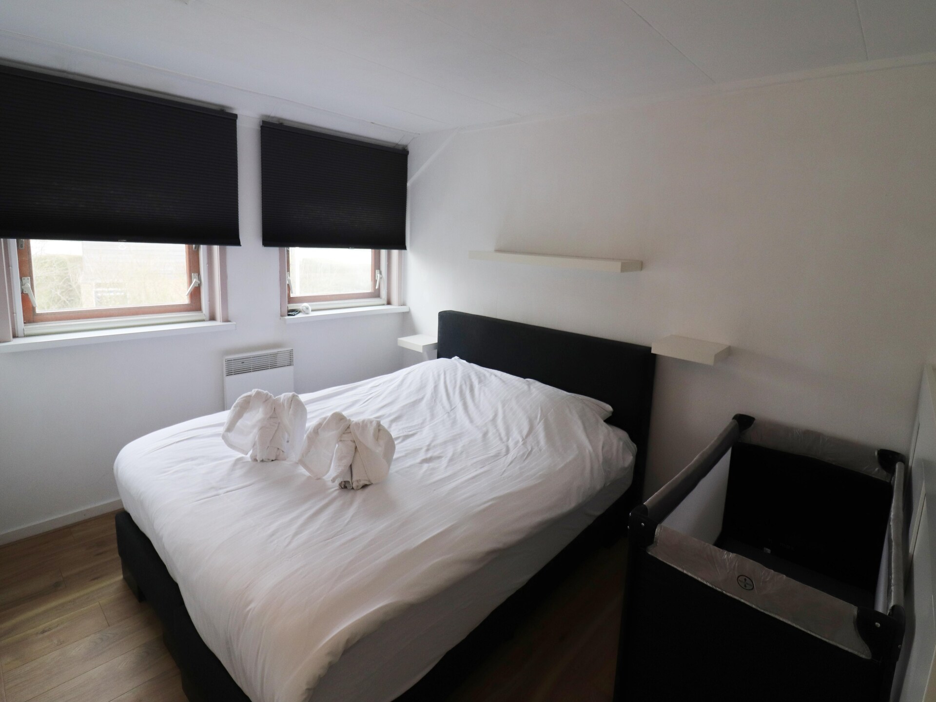 Twee luxe vakantiehuizen in Grou voor 12 personen, aan het Pikmeer - foto 11