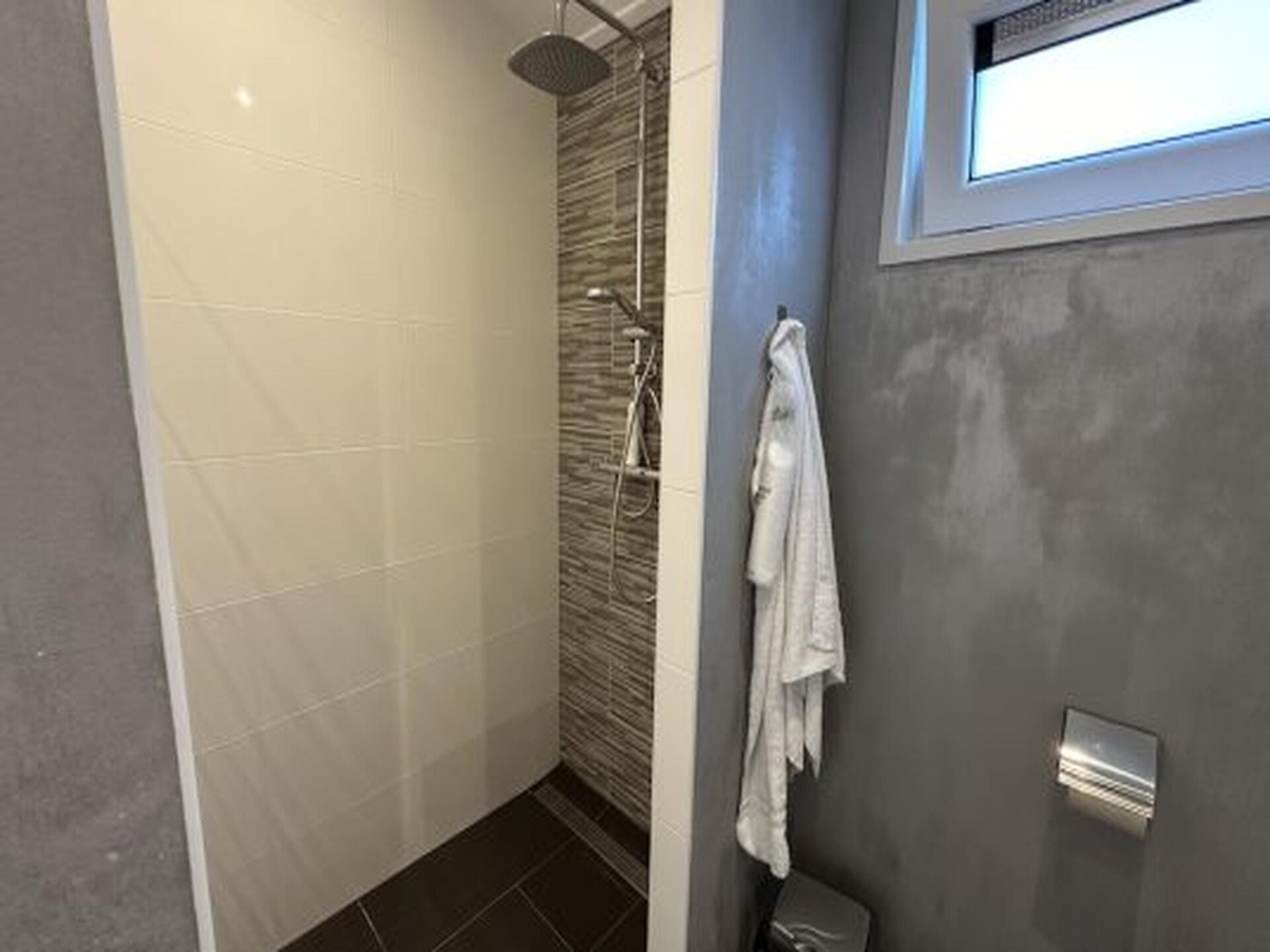 Modern vrijstaand chalet bij Veluwemeer, 6 pers., tuin 729m² - foto 15