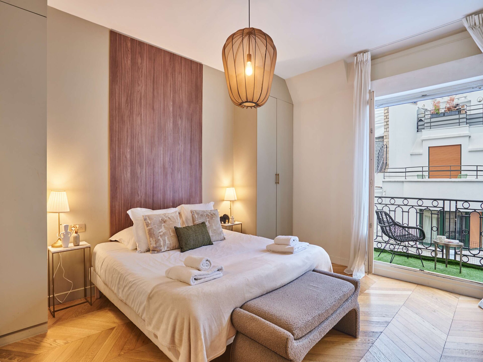 Champs-Élysées 2: Luxe appartement met balkon aan de mooiste avenue van Parijs - foto 3