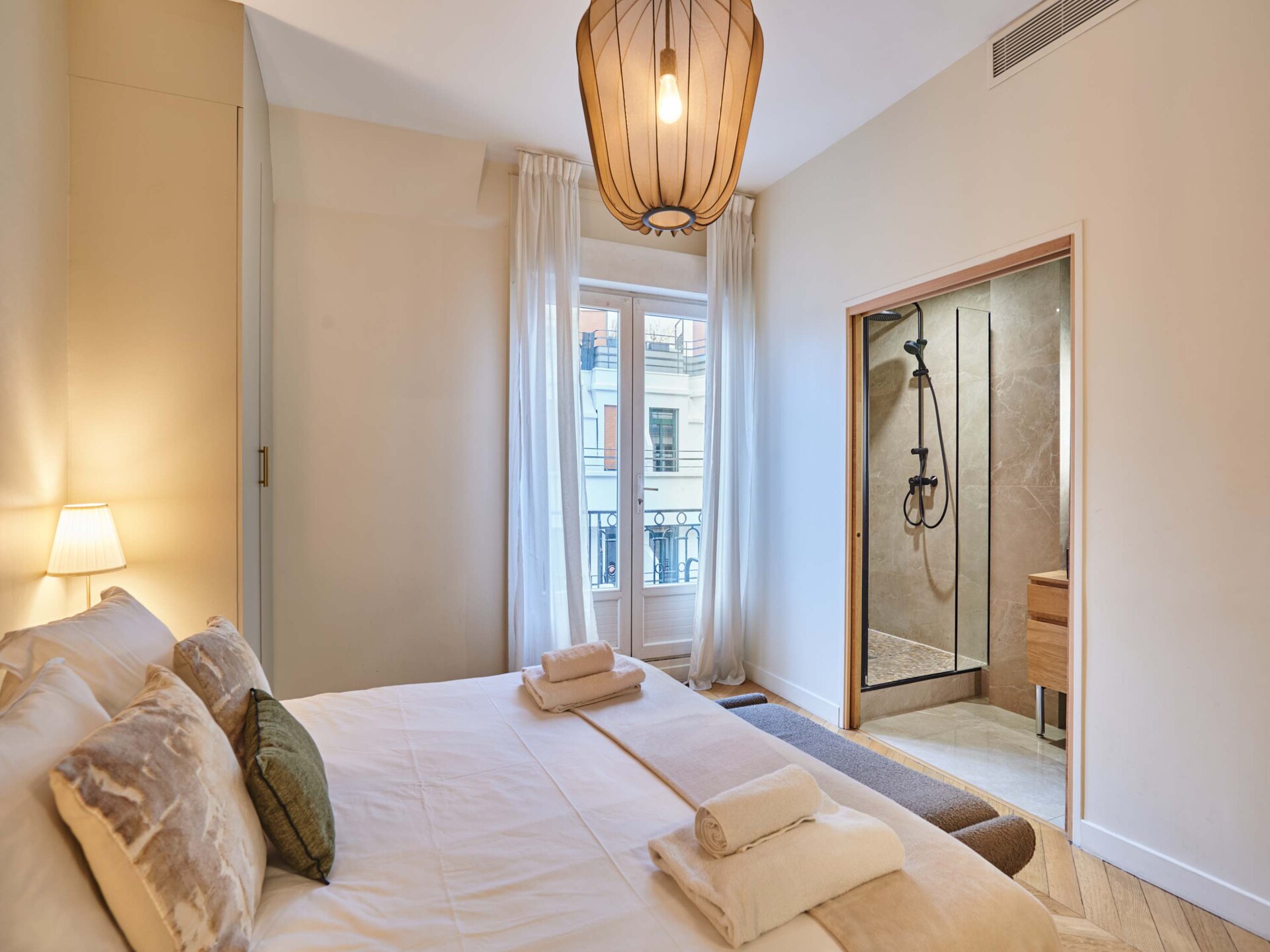 Champs-Élysées 2: Luxe appartement met balkon aan de mooiste avenue van Parijs - foto 11