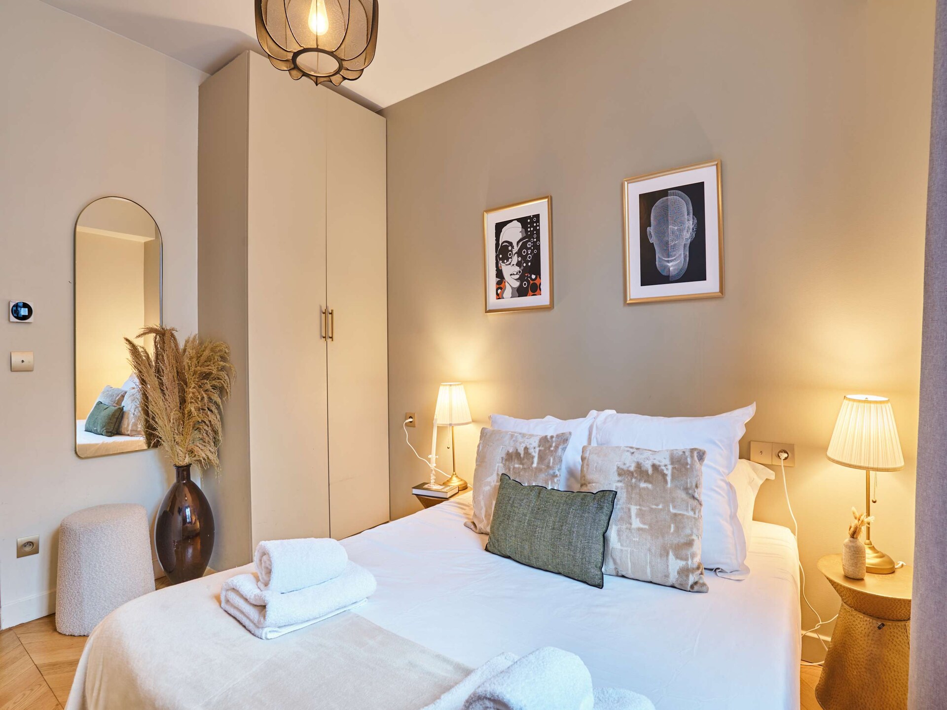 Champs-Élysées 2: Luxe appartement met balkon aan de mooiste avenue van Parijs - foto 13