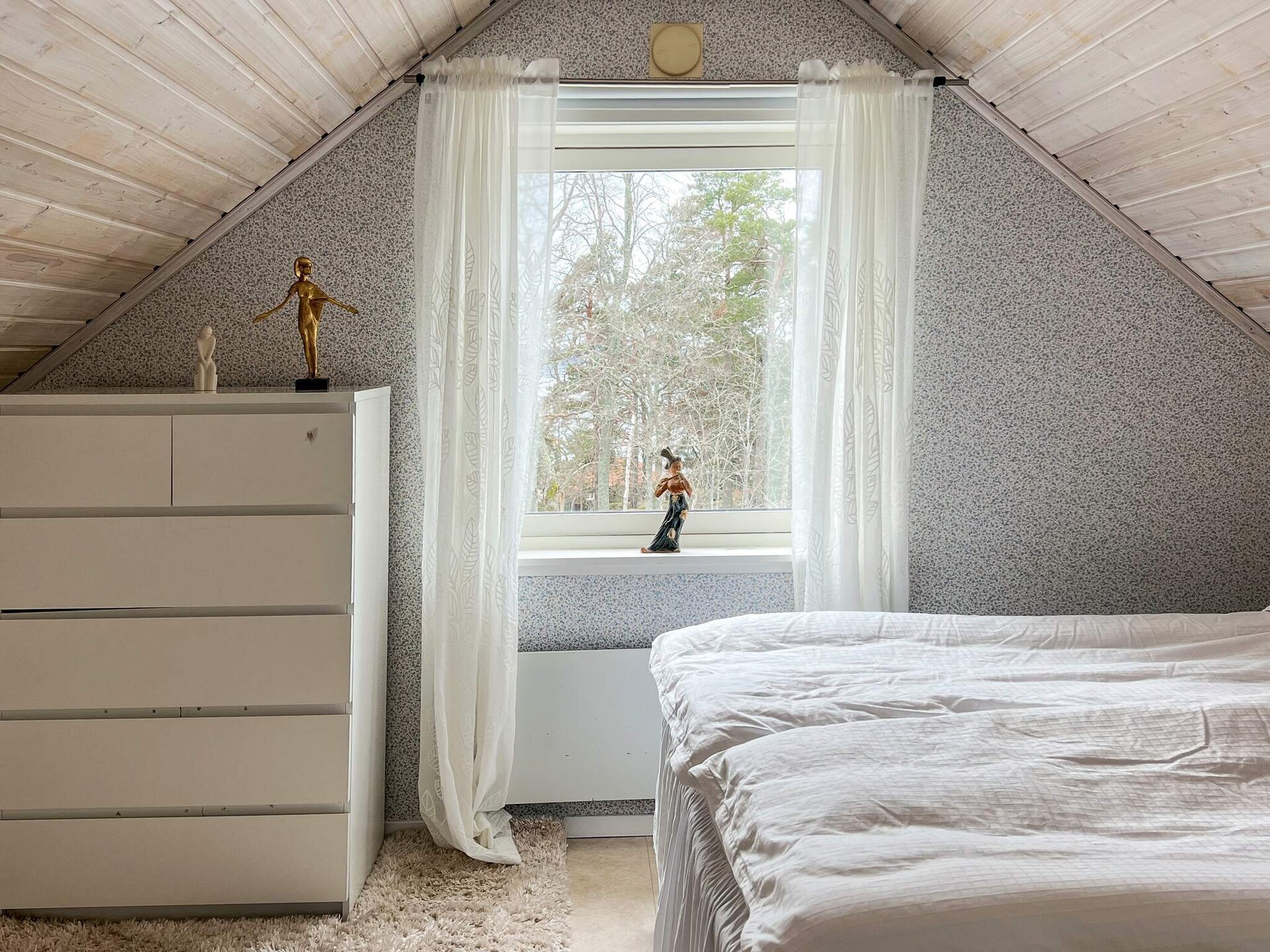 Sfeervol huis op Ingarö met zwembad, hottub en privé strand op 150m - foto 31