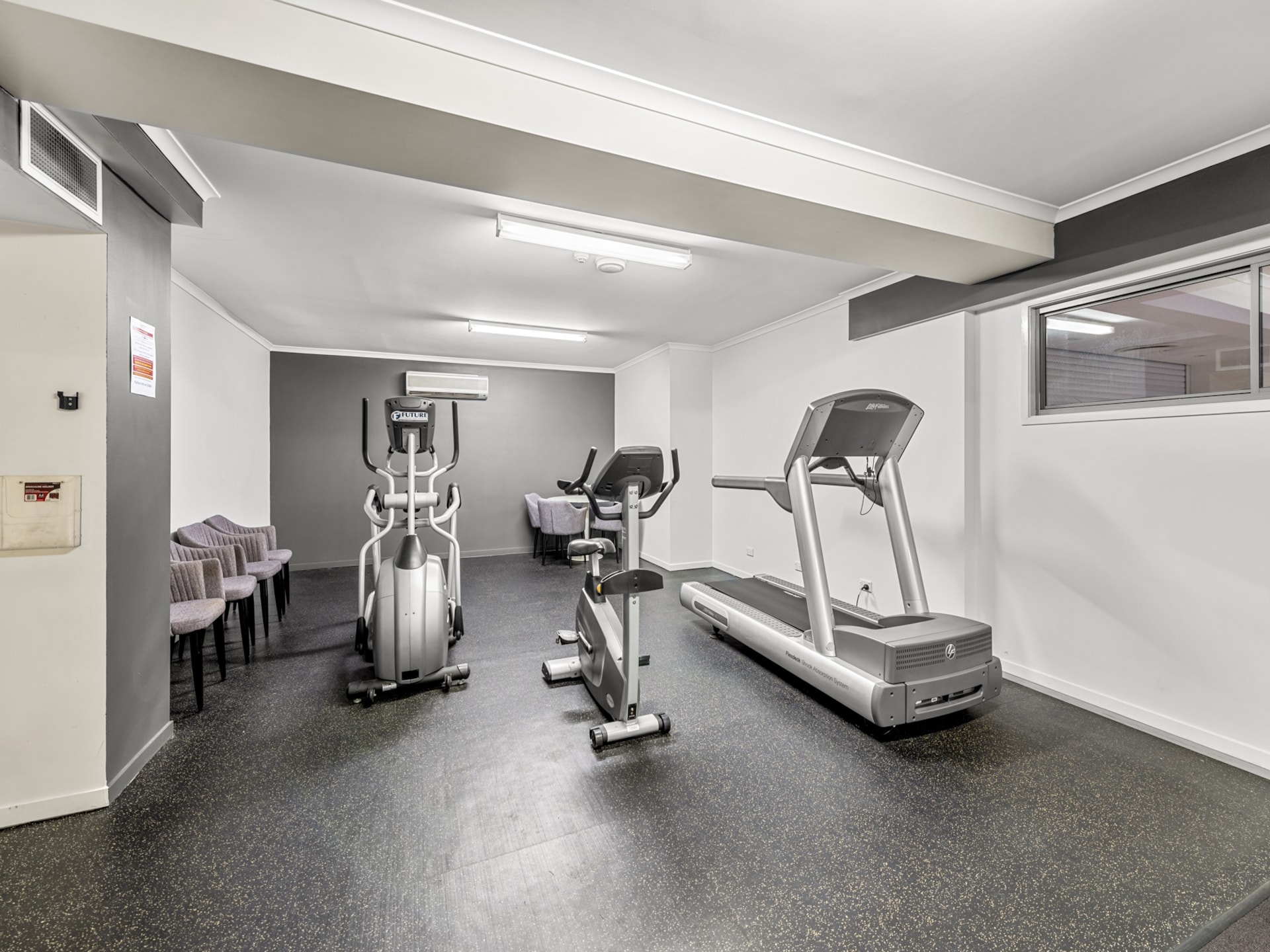 Licht appartement met zwembad en fitness in Bowen Hills - foto 11