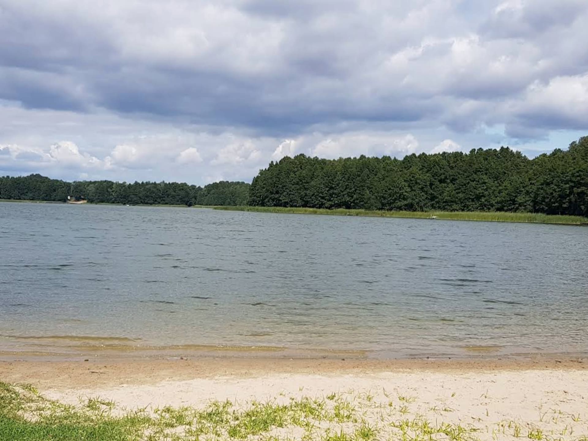 Rustiek vakantiehuis aan het Goszczameer in Lubrza - foto 39