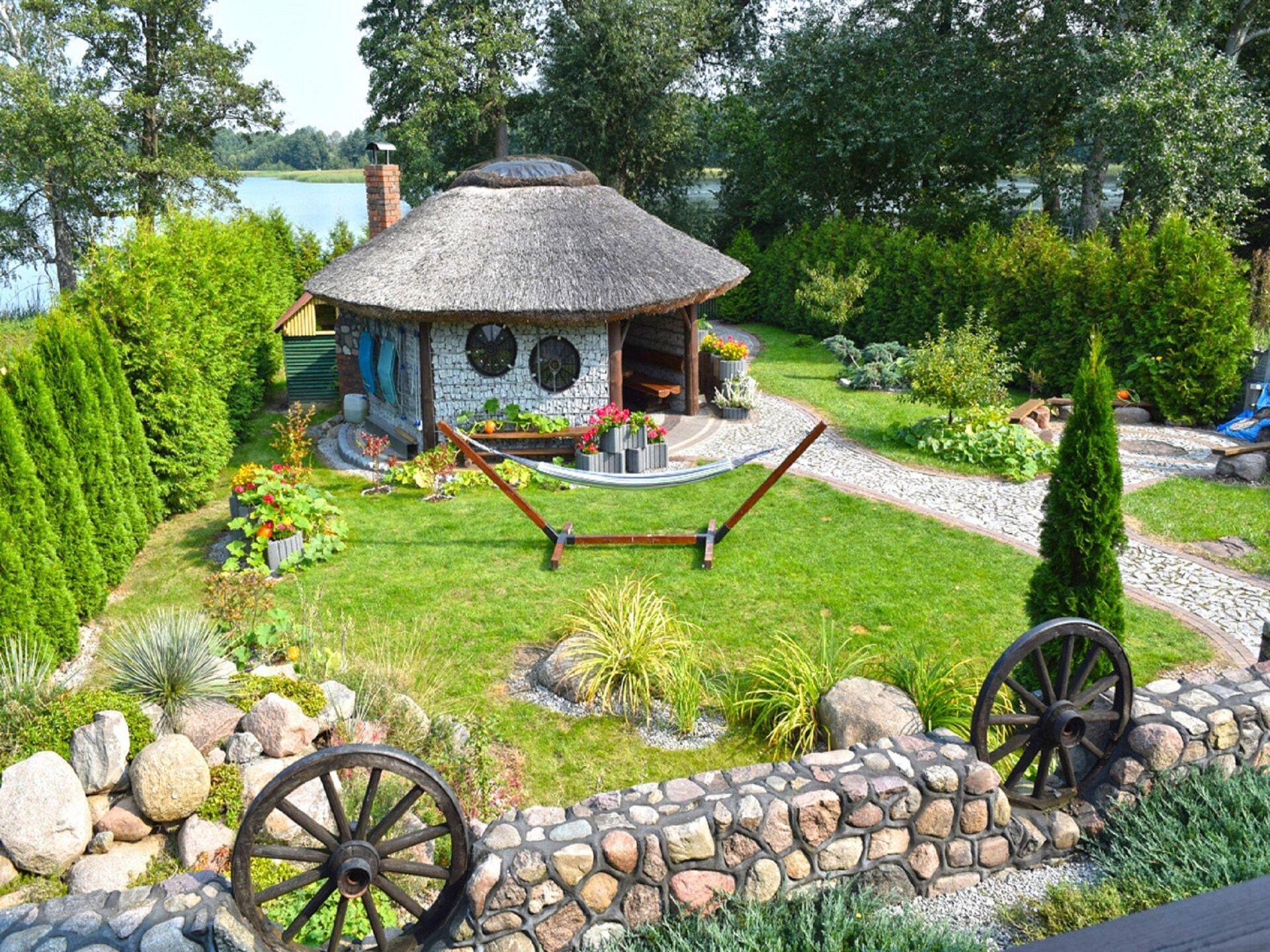 Rustgevend vakantiehuis aan het Goszczameer in Lubrza - foto 25