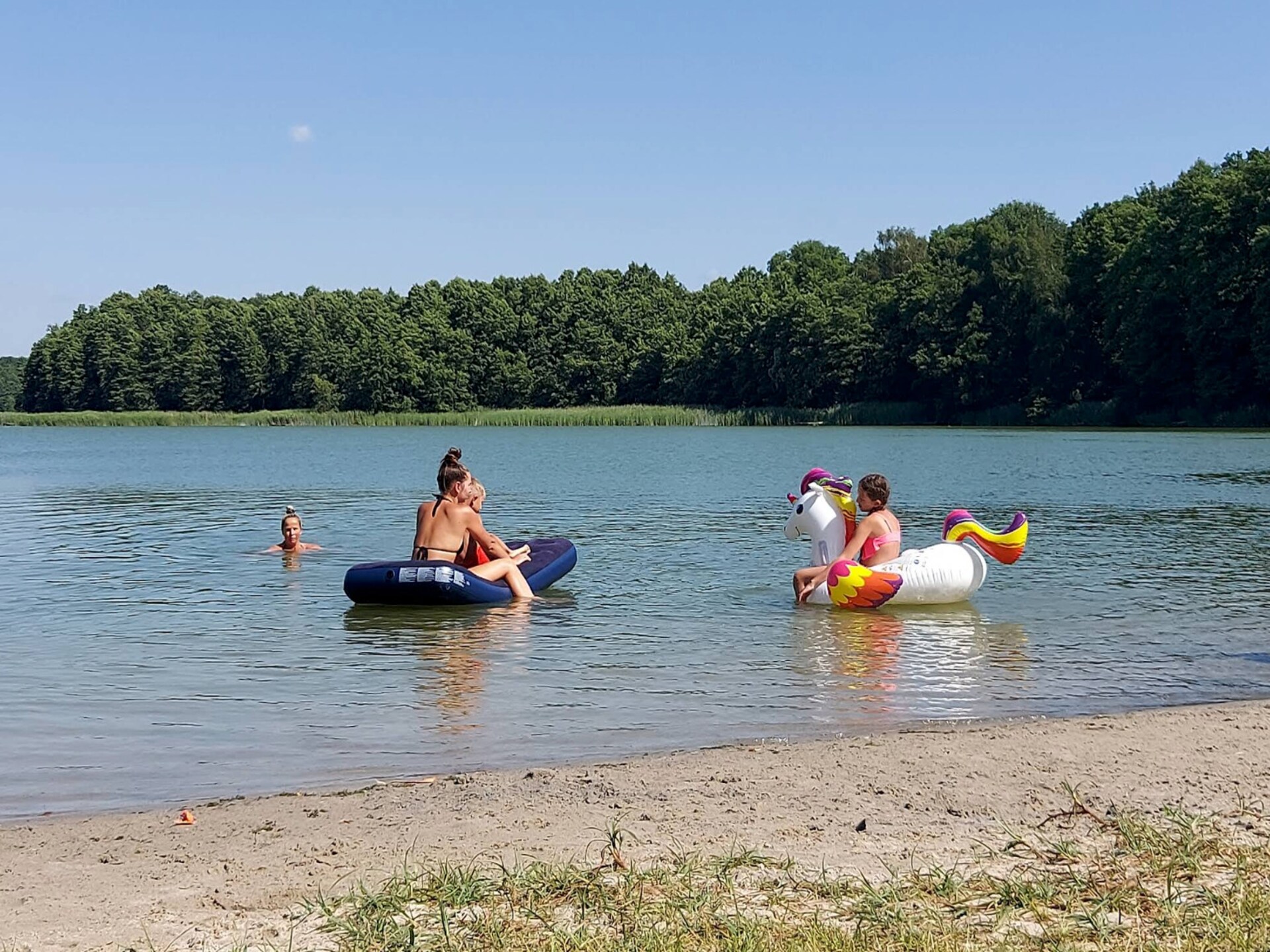 Rustgevend vakantiehuis aan het Goszczameer in Lubrza - foto 40