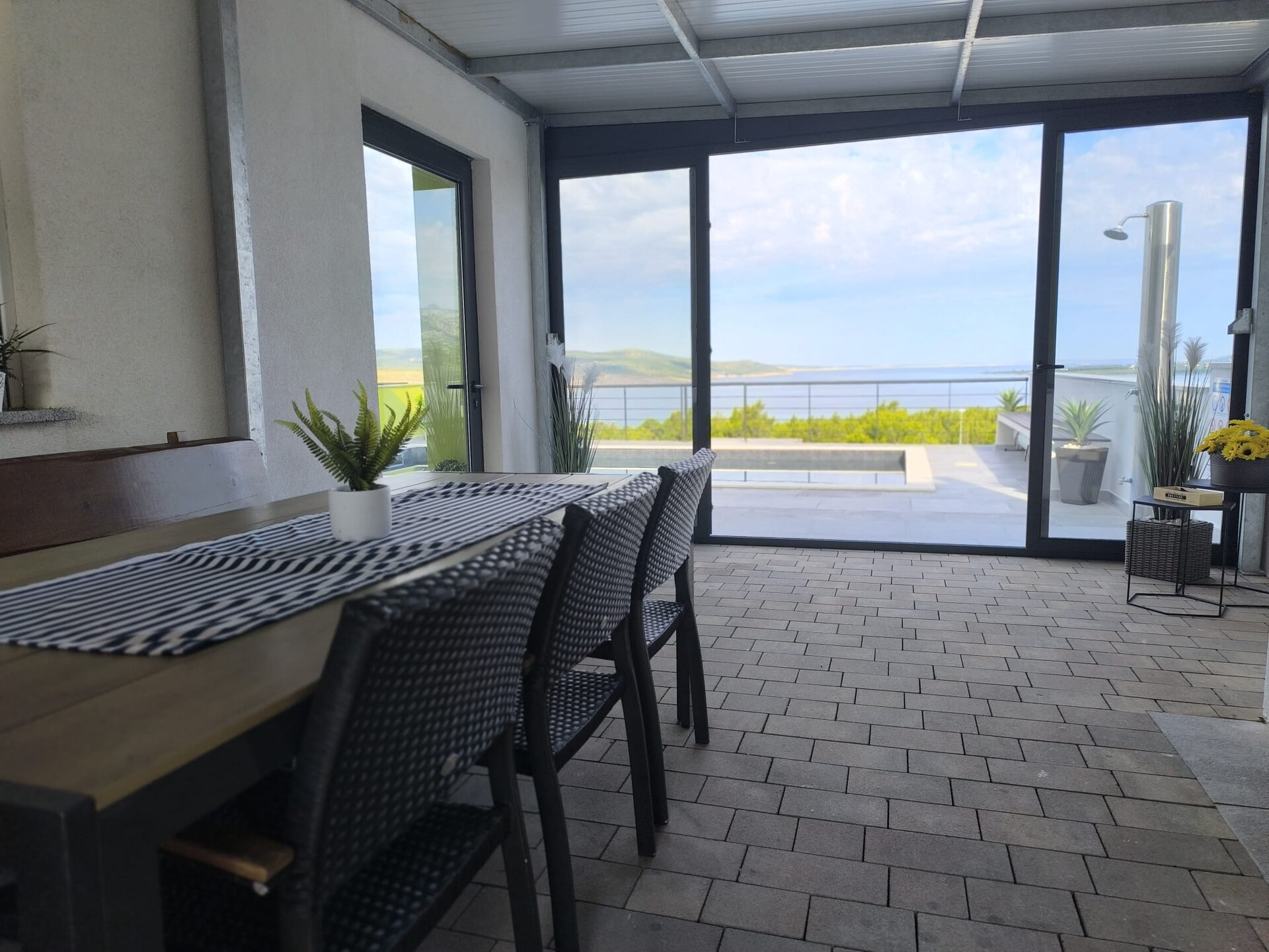 Op 500 m van het strand: Ruime villa met privézwembad in Rovanjska - foto 14