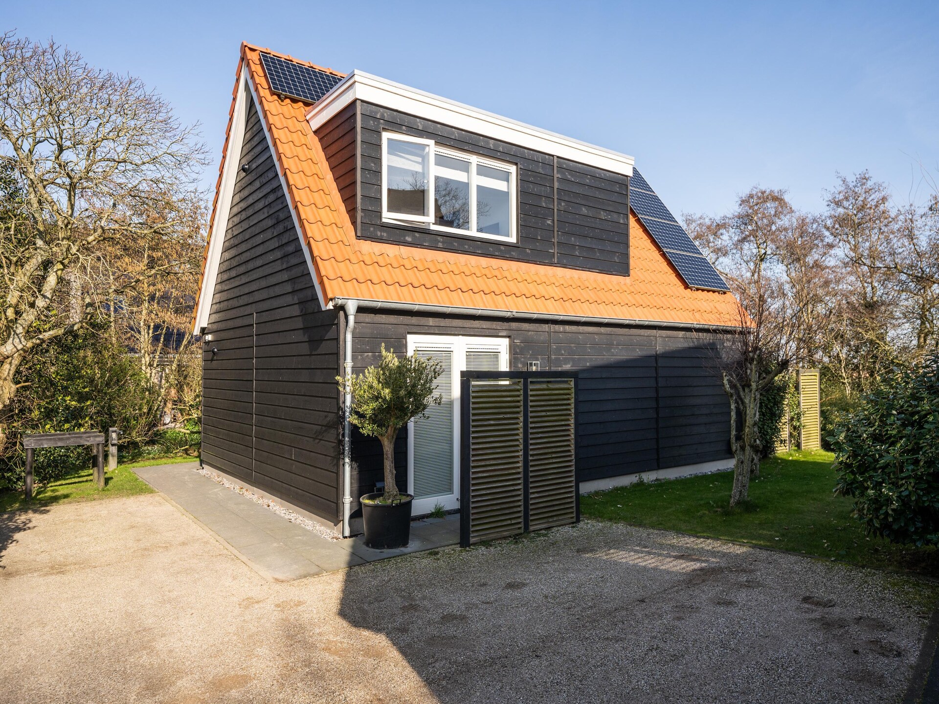 Villa Mienterbos-Duinglop: Luxe familievilla met lift op Texel - foto 19